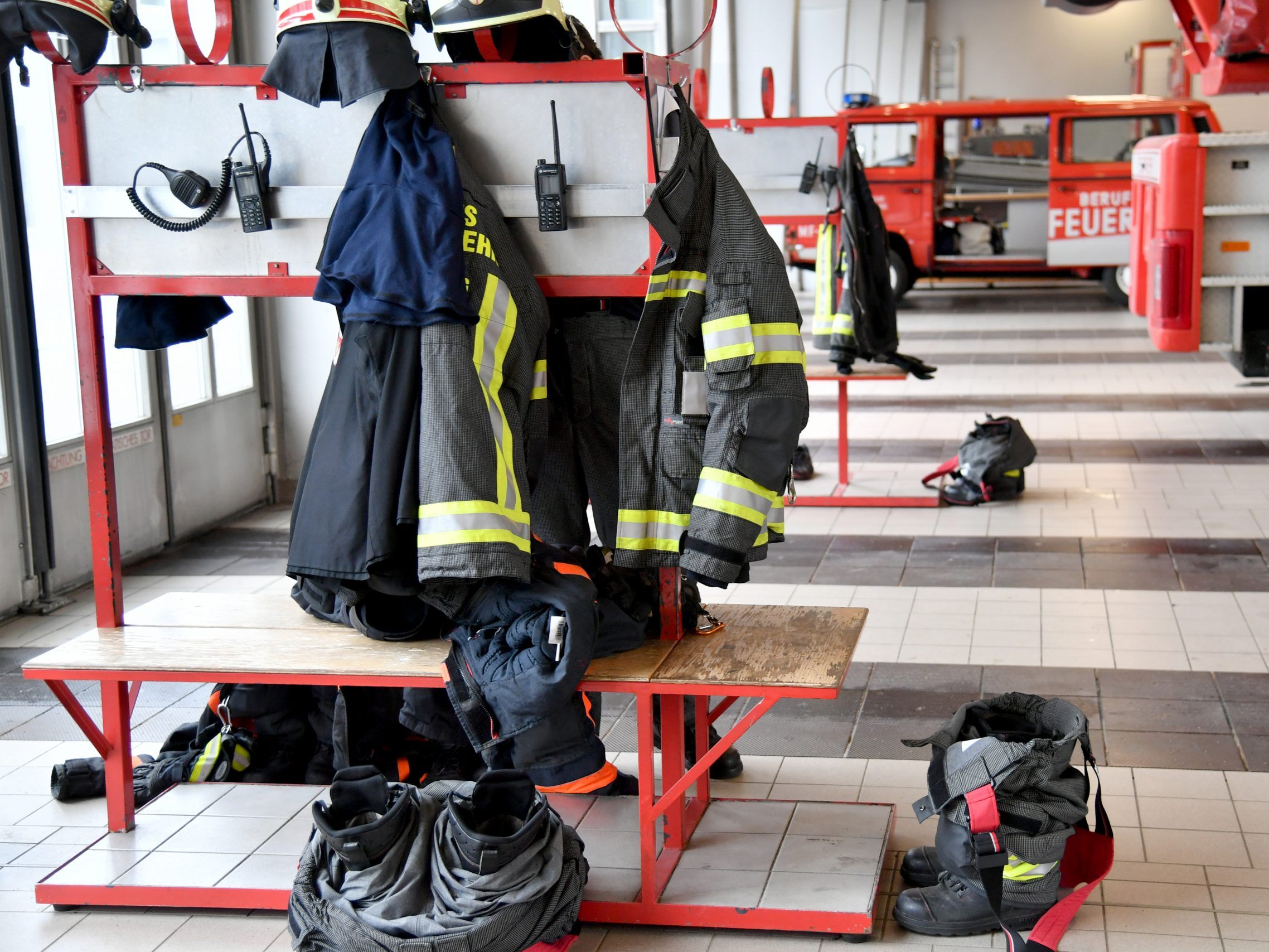 Binnen eines Monats wurde in fünf Feuerwehrhäuser in NÖ eingebrochen. Binnen eines Monats wurde in fünf Feuerwehrhäuser in NÖ eingebrochen.