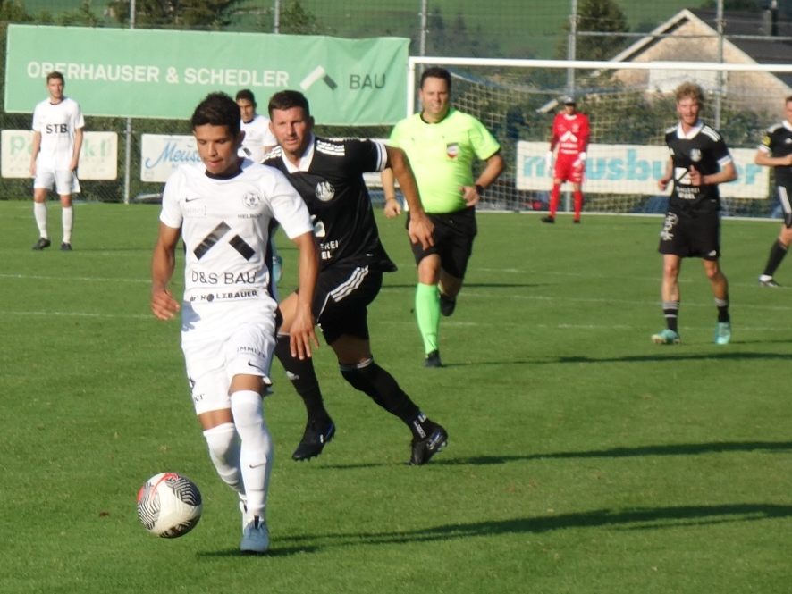 Andelsbuch-Offensivmann Idiano Dos Santos & Co. streben gegen Riefensberg den vierten Sieg in Serie an. Andelsbuch-Offensivmann Idiano Dos Santos & Co. streben gegen Riefensberg den vierten Sieg in Serie an.