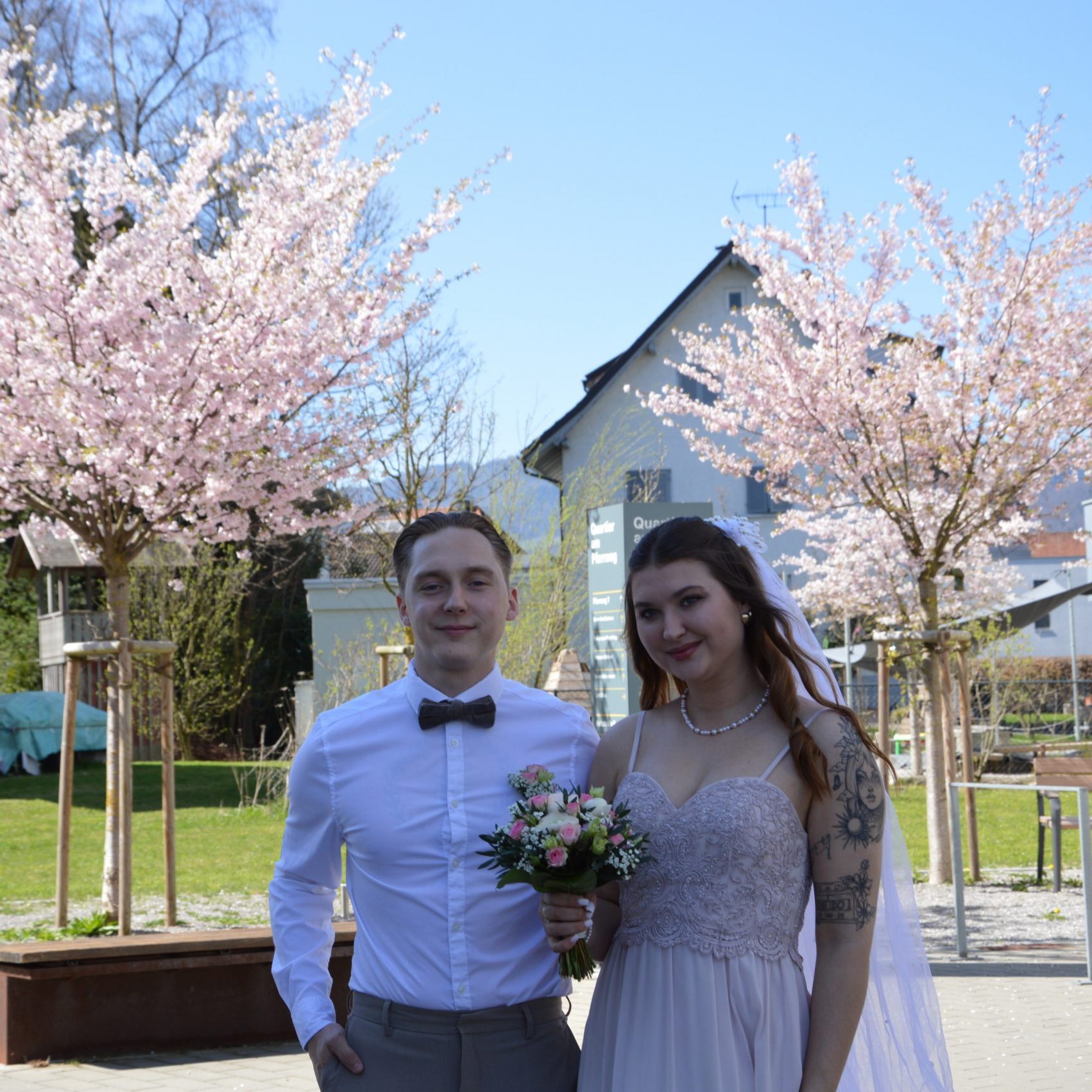 Polina Petrova und Anton Borysenko feierten ihre standesamtliche Trauung.