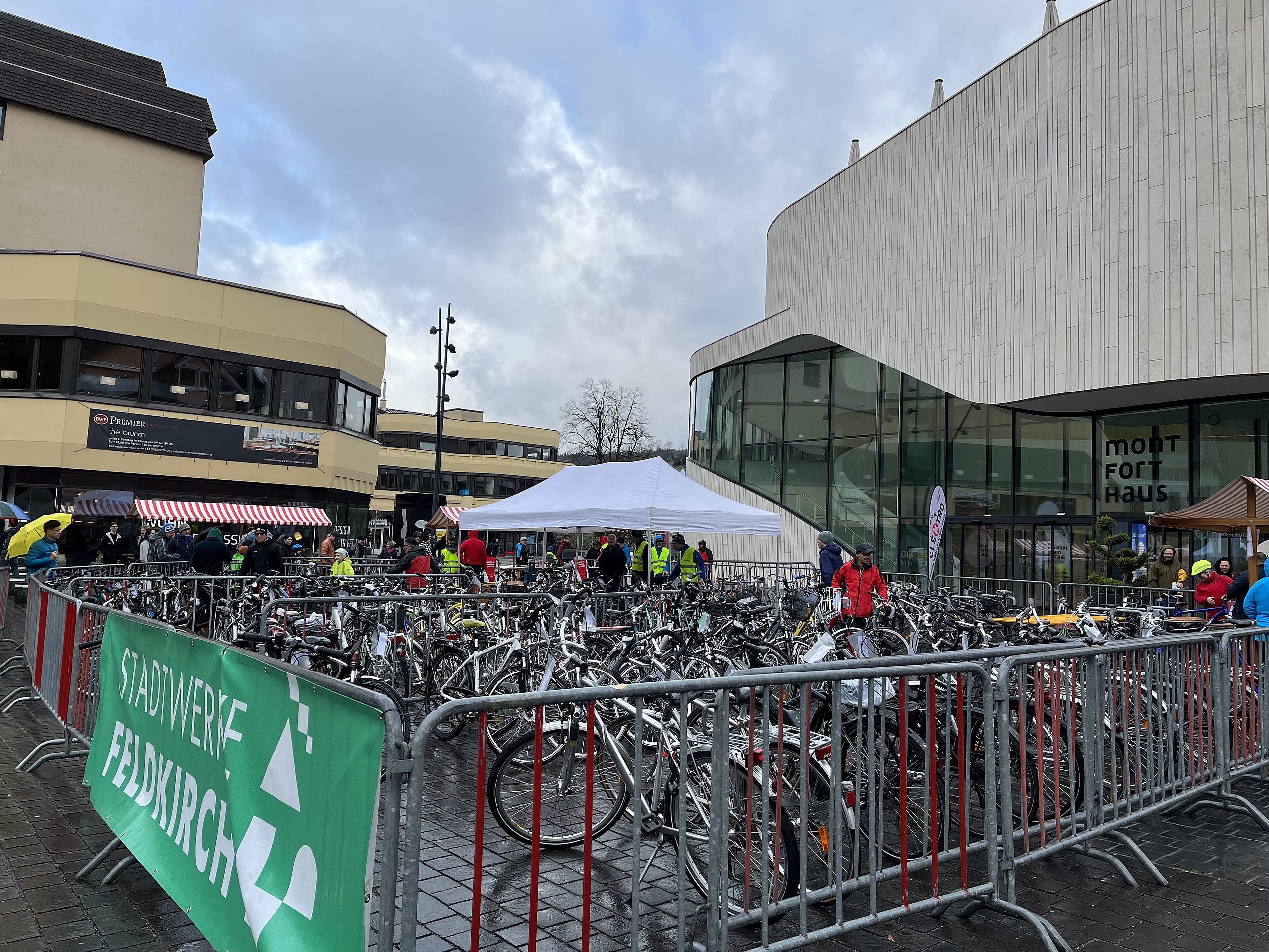 Fahrradbasar am Leonhardsplatz