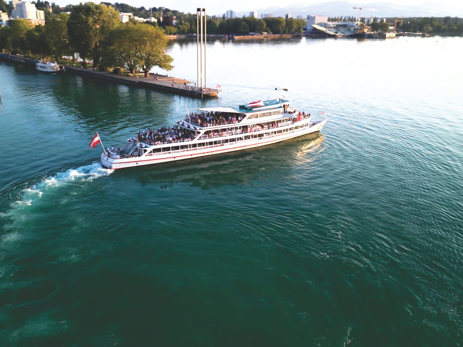 Zur "Weißen Flotte" gehören auch die Vorarlberg Lines Zur "Weißen Flotte" gehören auch die Vorarlberg Lines