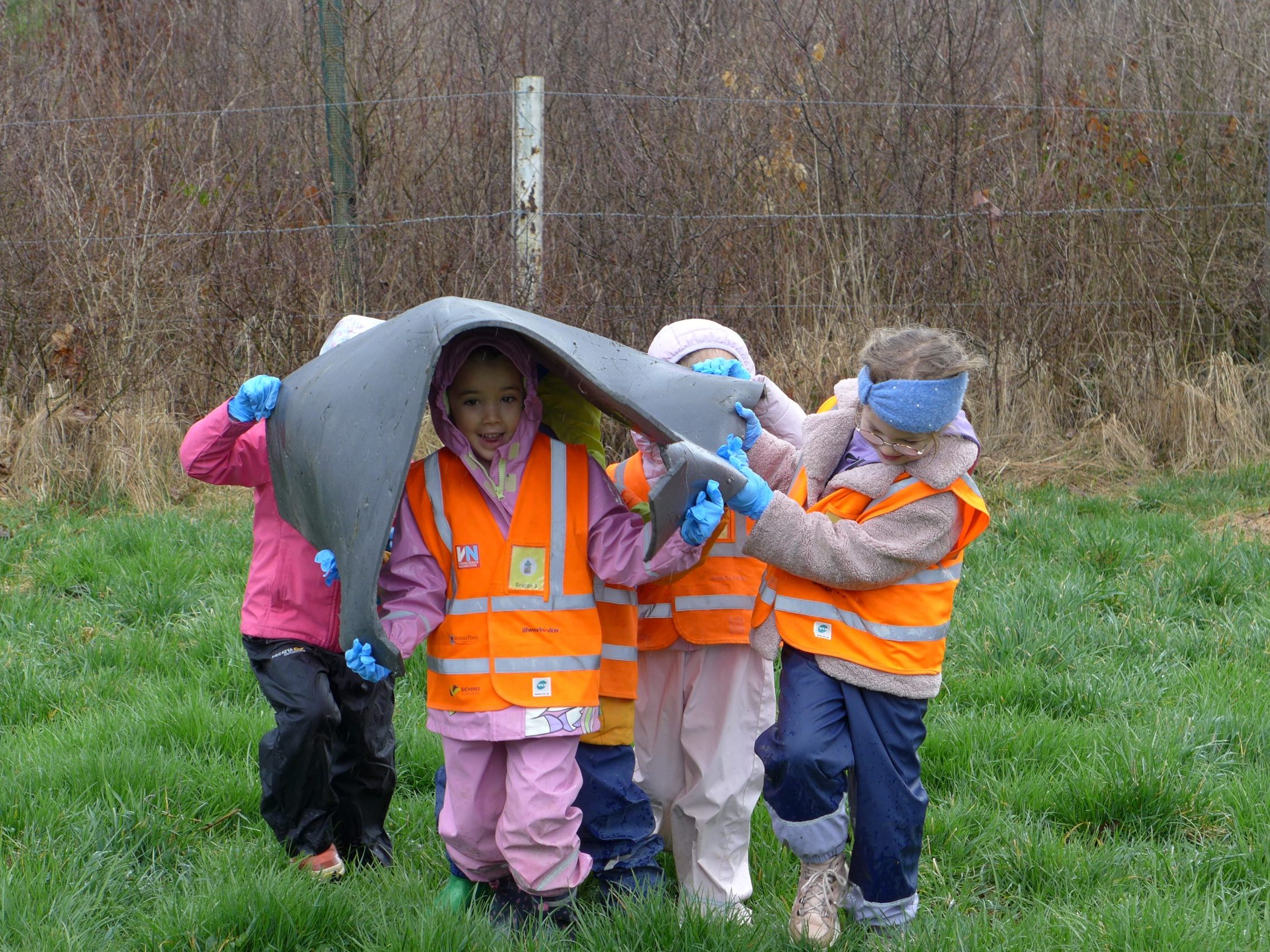Campus Bludesch: Kleine Hände, große Wirkung – Kindergartenkinder helfen der Umwelt Campus Bludesch: Kleine Hände, große Wirkung – Kindergartenkinder helfen der Umwelt