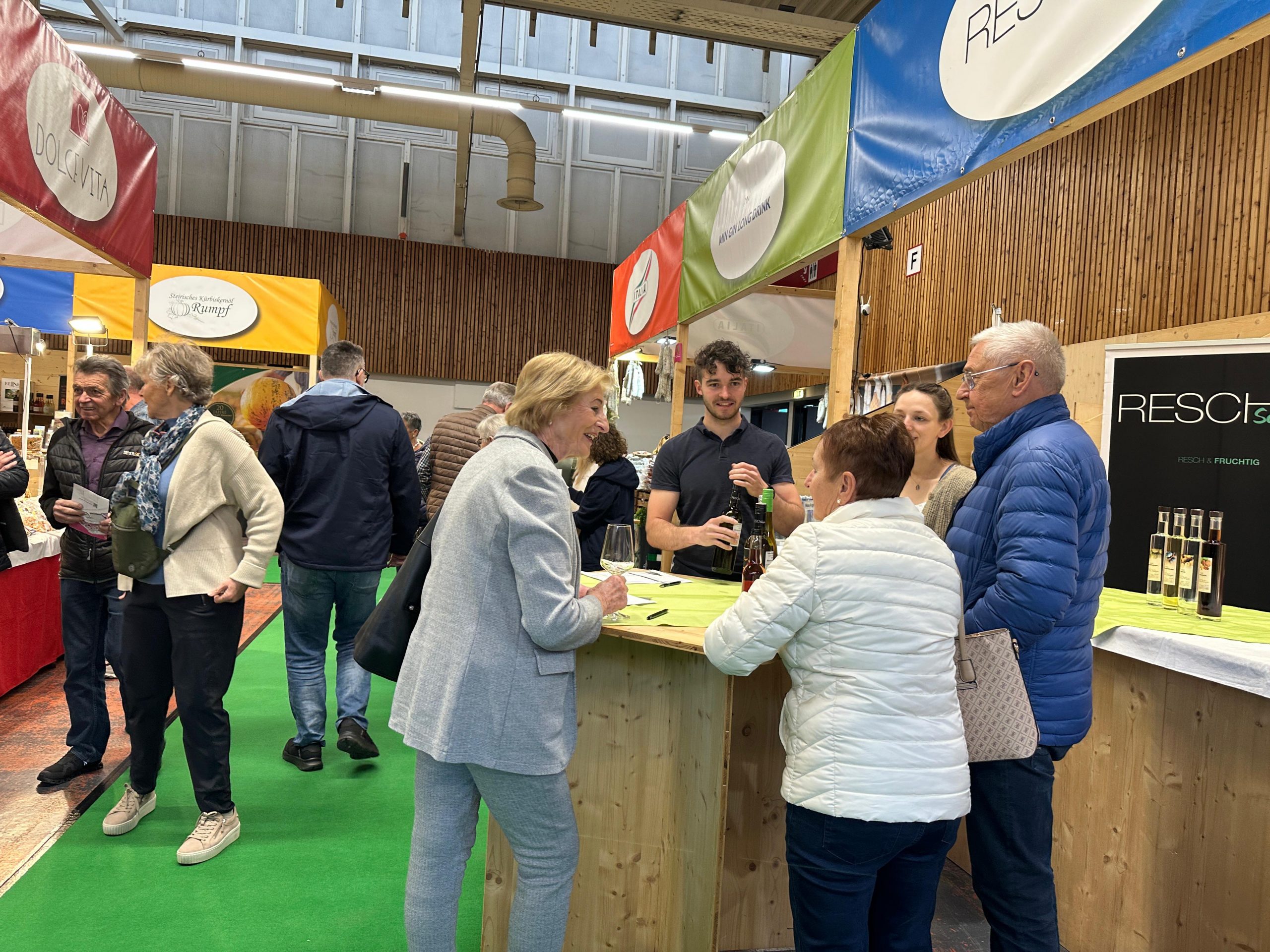 SCHAU! Ansturm auf Messe SCHAU! Ansturm auf Messe