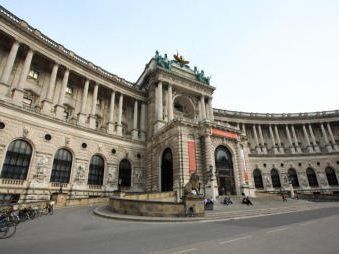 Die Ausstellung des Mauthausen Komitees Österreich wird von 5. bis 9. Mai am Wiener Heldenplatz zu sehen sein.
