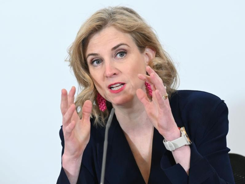 Bei Armin Wolf sprach die Außenministerin über die Zollpolitik der USA. Bei Armin Wolf sprach die Außenministerin über die Zollpolitik der USA.
