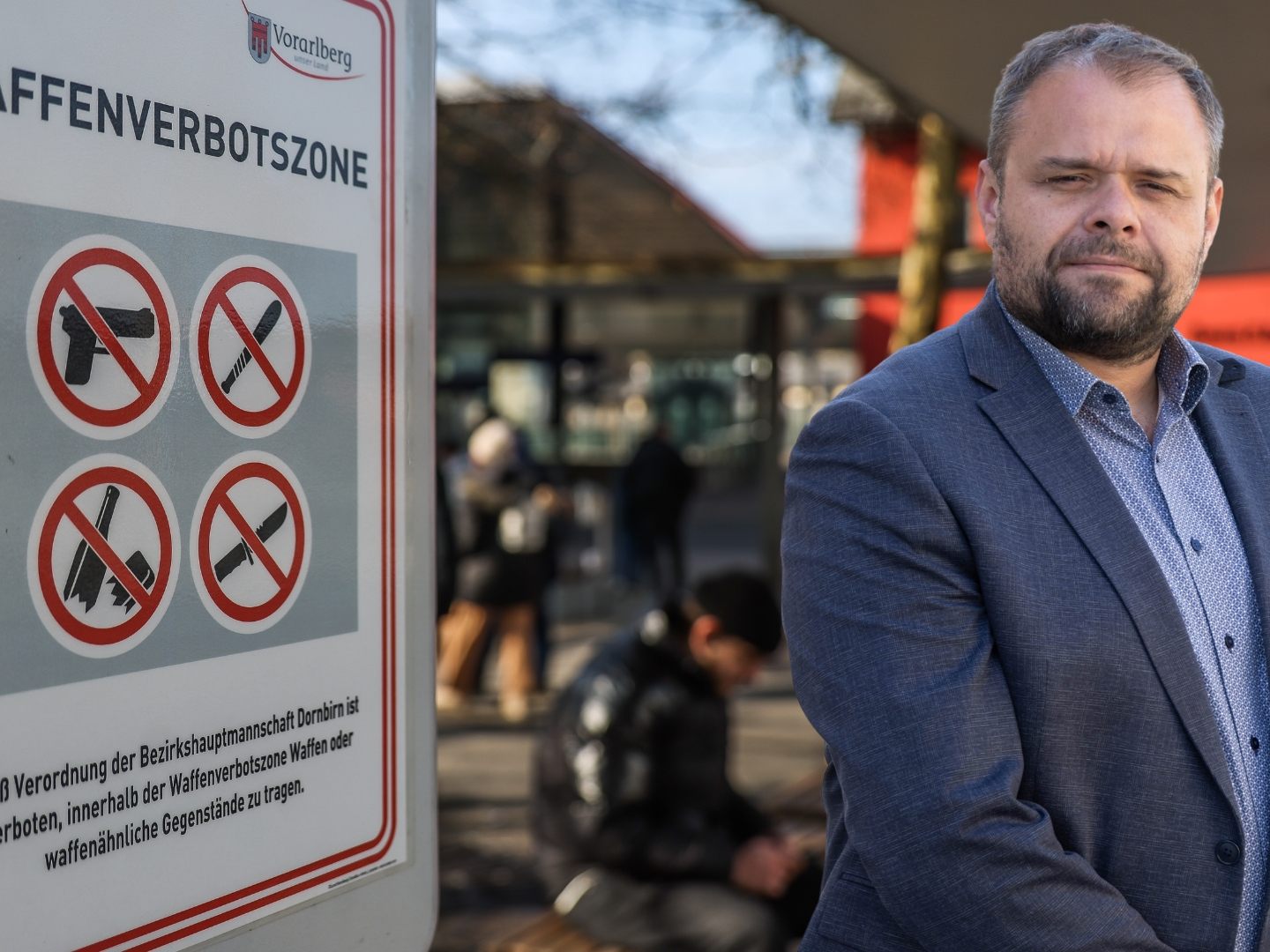 Markus Fäßler wird am Freitag über die aktuelle Situation am Bahnhof Dornbirn berichten.