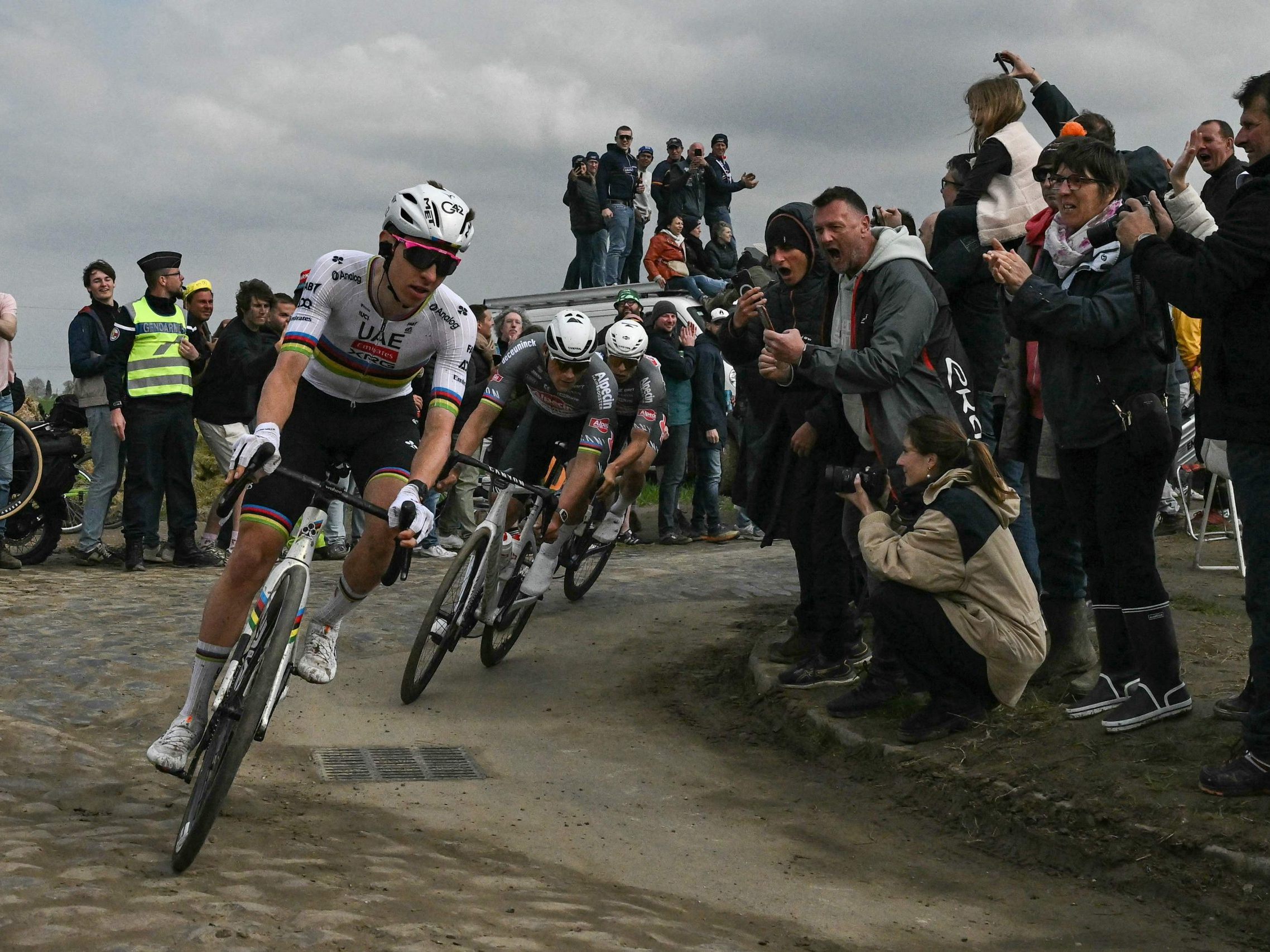 Paris-Roubaix verlangte den Fahrern wieder alles ab. Paris-Roubaix verlangte den Fahrern wieder alles ab.