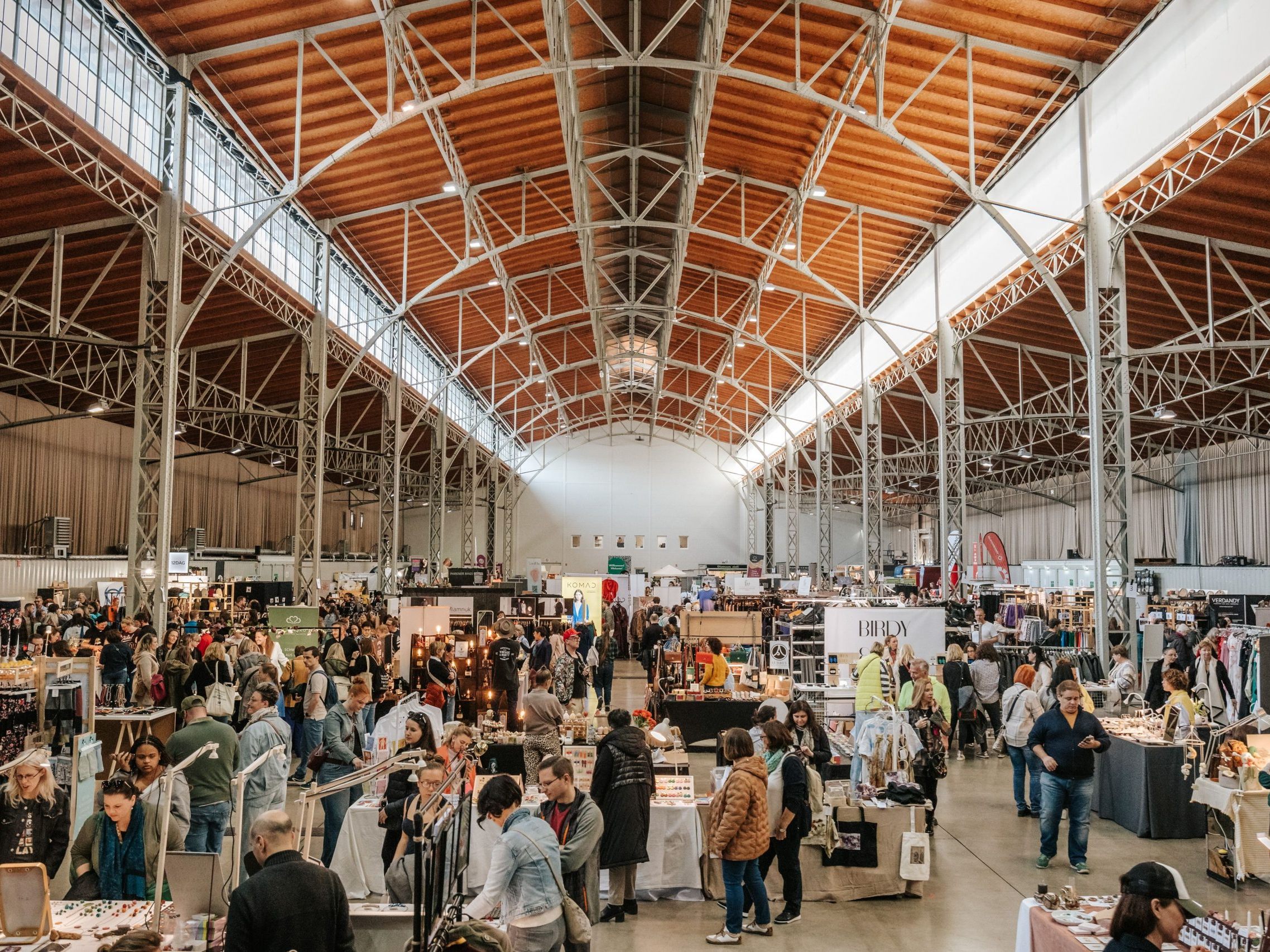 Rund 141 Labels beim Edelstoff-Sommermakt kommen aus Österreich. Rund 141 Labels beim Edelstoff-Sommermakt kommen aus Österreich.