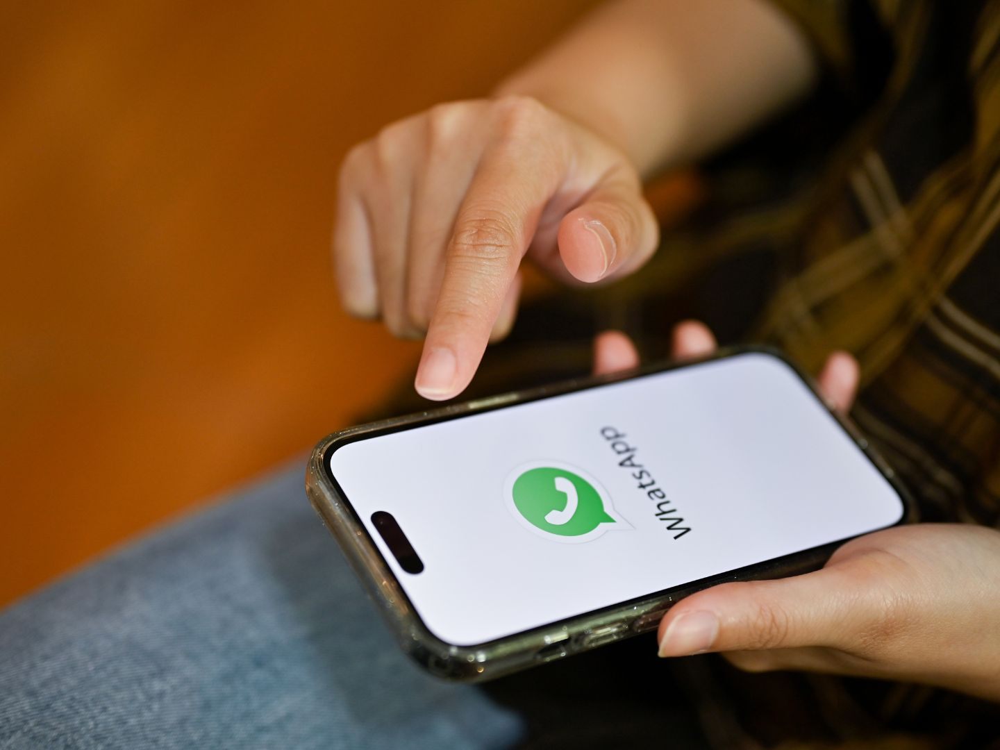WhatsApp bringt 12 neue Features für iPhone-User. Von Gruppenfunktionen bis Videonotizen: Hier findest du alle Neuerungen im Überblick. WhatsApp bringt 12 neue Features für iPhone-User. Von Gruppenfunktionen bis Videonotizen: Hier findest du alle Neuerungen im Überblick.