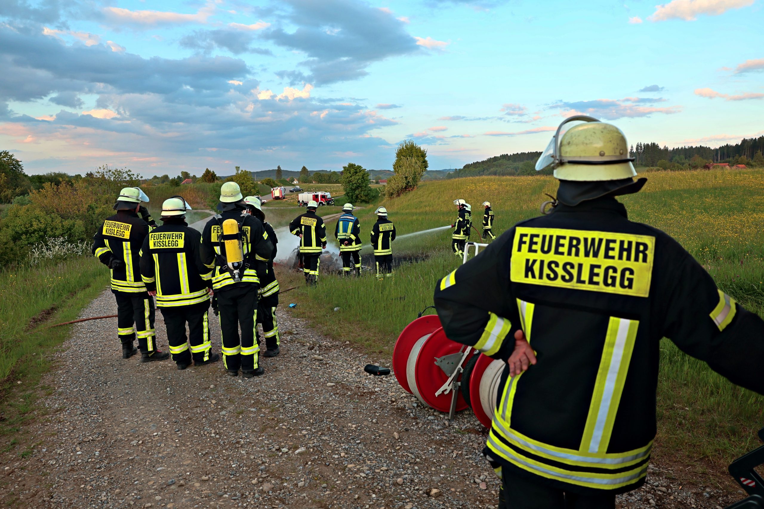Die Feuerwehr Kißlegg war mit 19 Einsatzkräften vor Ort.