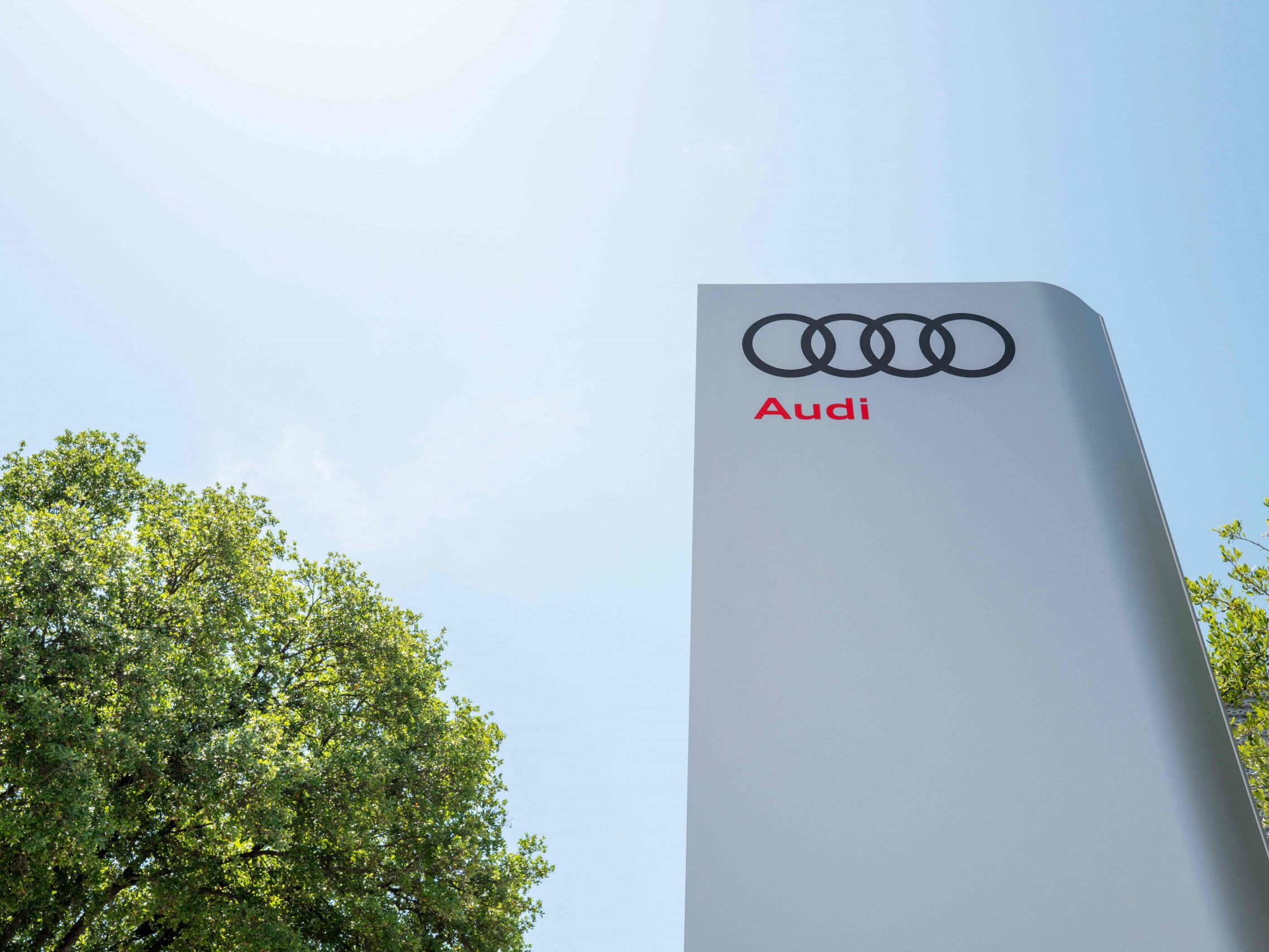 Audi hat im ersten Quartal noch einmal deutlich weniger verdient als im bereits schwachen Vorjahreszeitraum. Audi hat im ersten Quartal noch einmal deutlich weniger verdient als im bereits schwachen Vorjahreszeitraum.