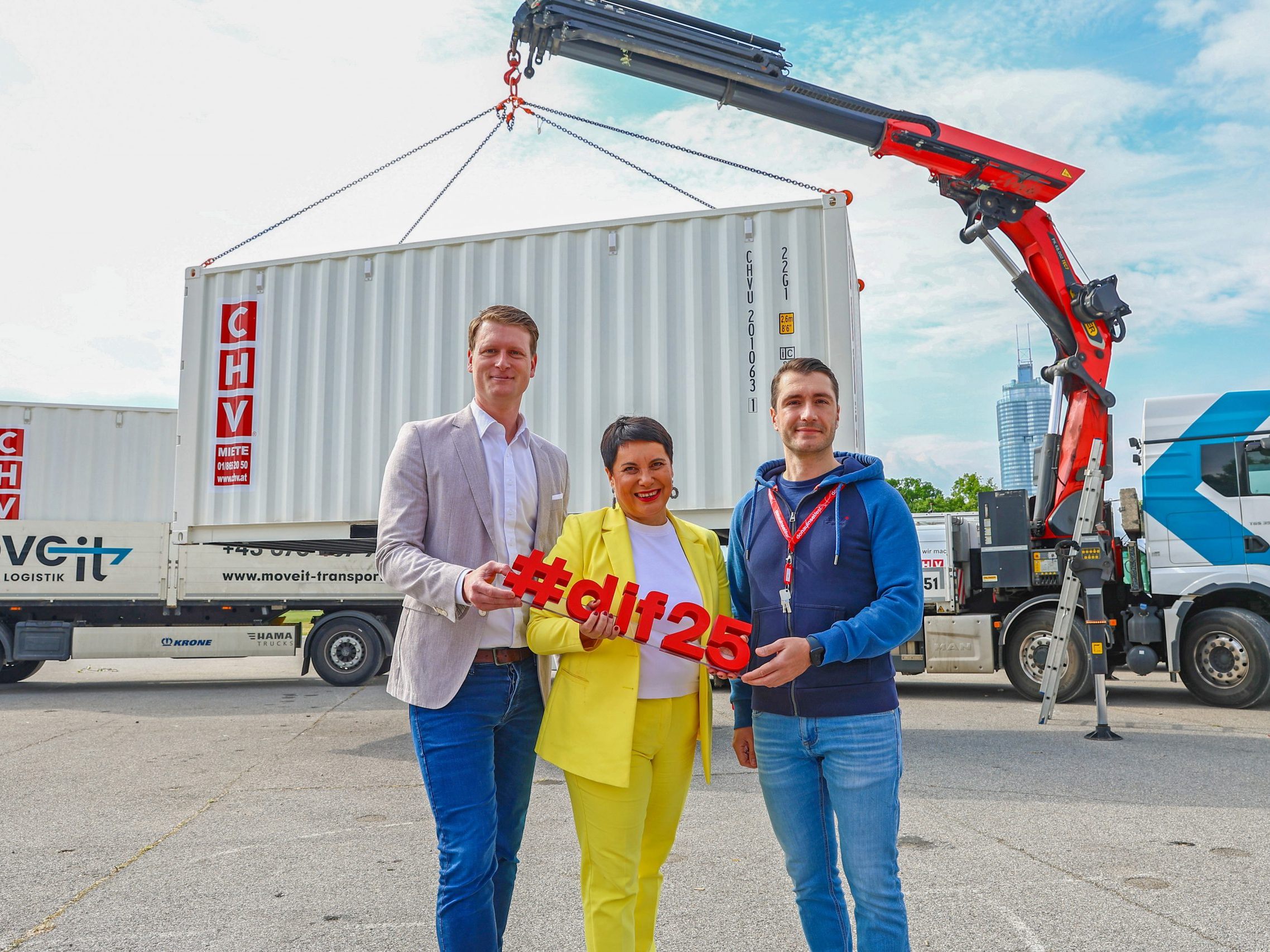 Der Aufbau für das Donauinselfest 2025 hat offiziell begonnen.