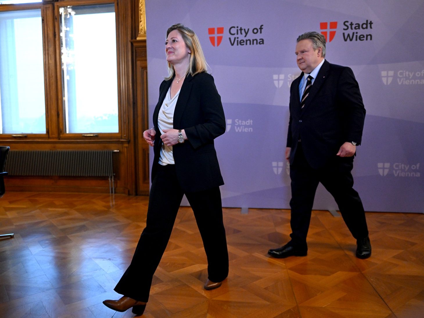 SPÖ und NEOS erzielten Einigung auf Koalition in Wien. SPÖ und NEOS erzielten Einigung auf Koalition in Wien.