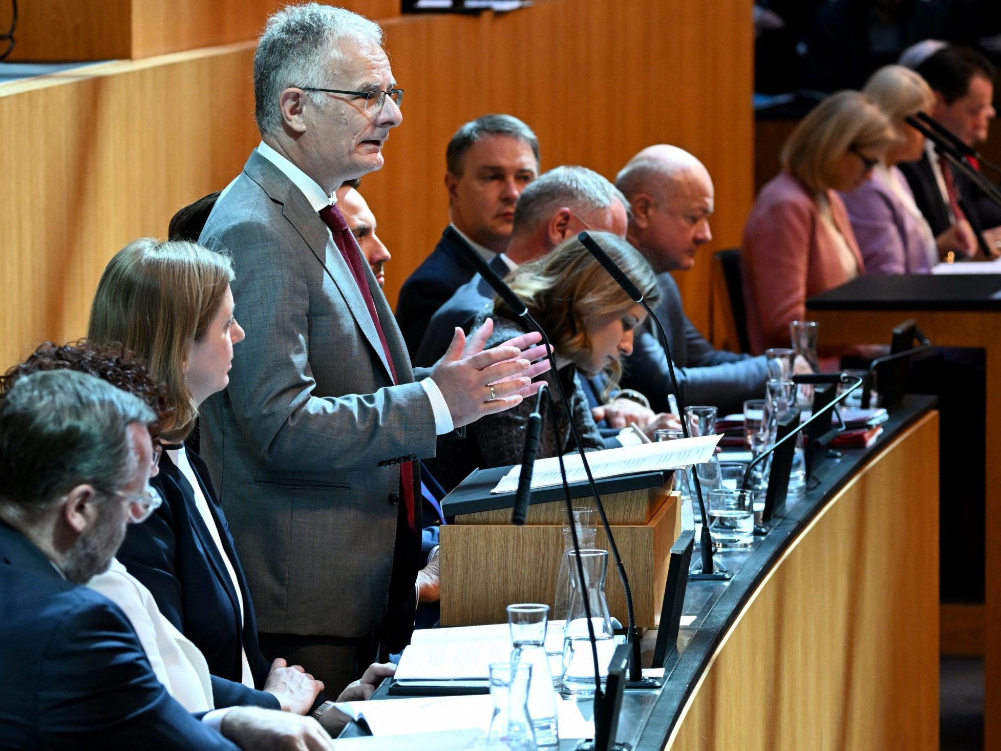 Defizit soll bis 2026 auf 4,2 Prozent sinken.