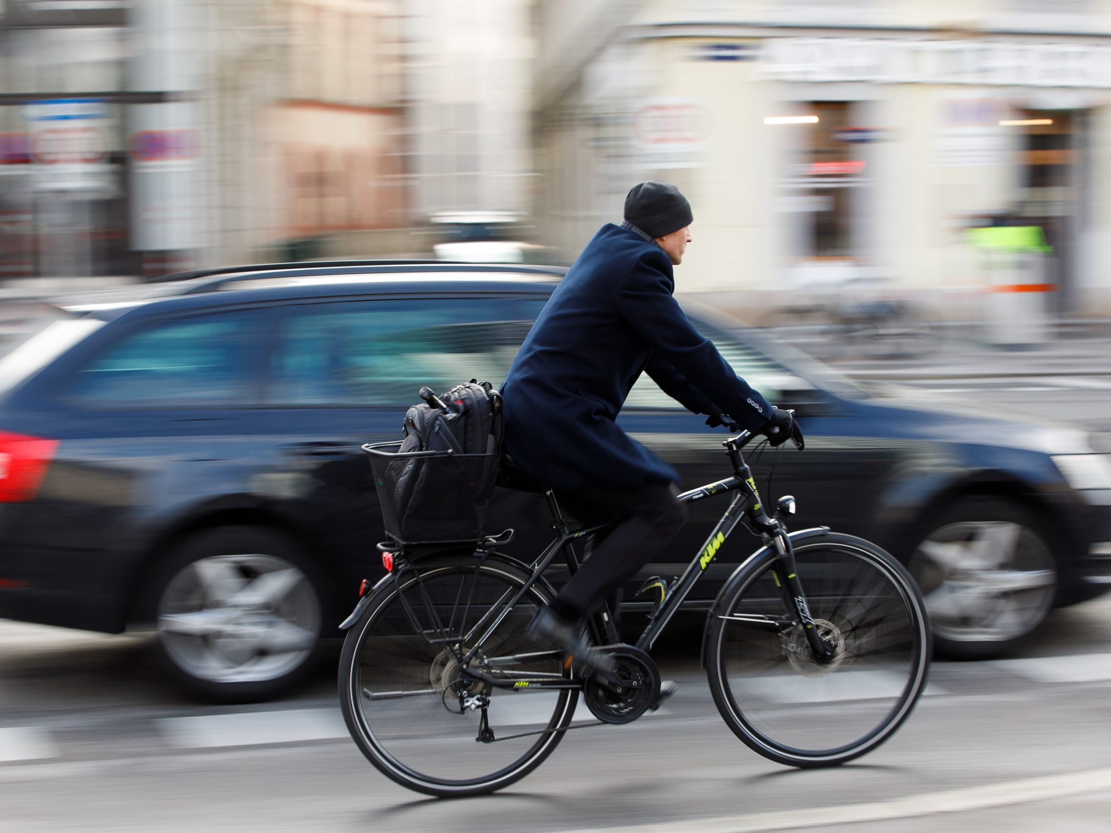 VCÖ-Daten zeigen Handlungsbedarf bei Tempo, Radwegen und Ampelschaltungen VCÖ-Daten zeigen Handlungsbedarf bei Tempo, Radwegen und Ampelschaltungen