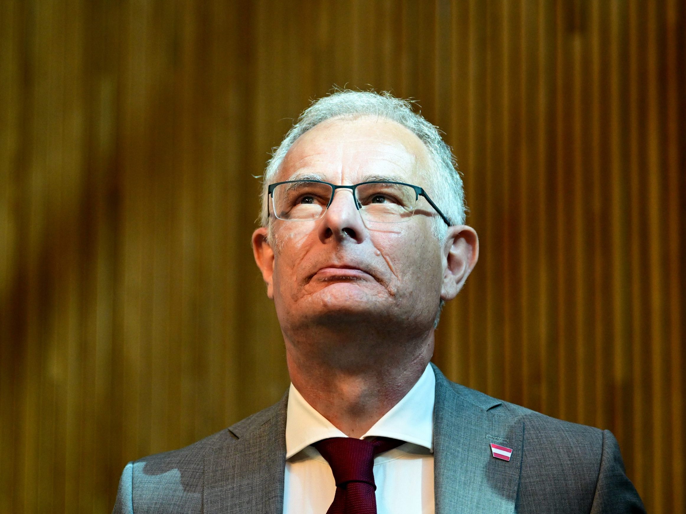 Marterbauer warnt: Steuerbetrug trifft alle – Kontrollen werden ausgeweitet