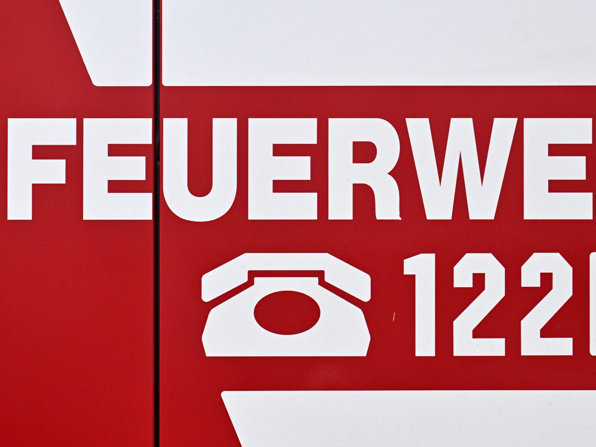 Vier Personen wurden beim Brand in einem Seniorenheim in Oberösterreich verletzt.