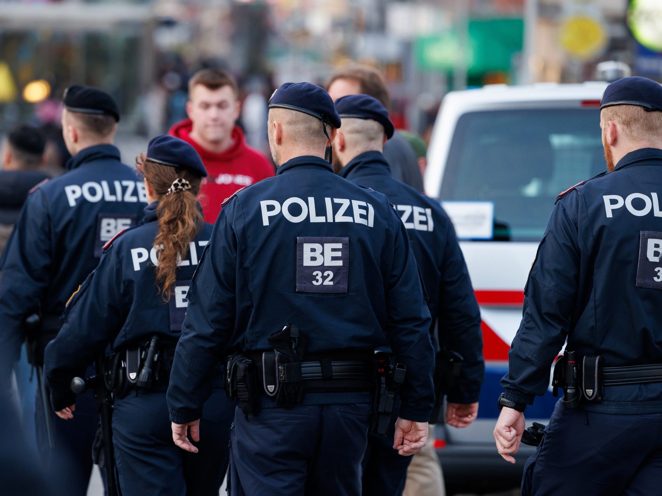 Ein Streit in Wien-Favoriten endete blutig und rief die Polizei auf den Plan. Ein Streit in Wien-Favoriten endete blutig und rief die Polizei auf den Plan.