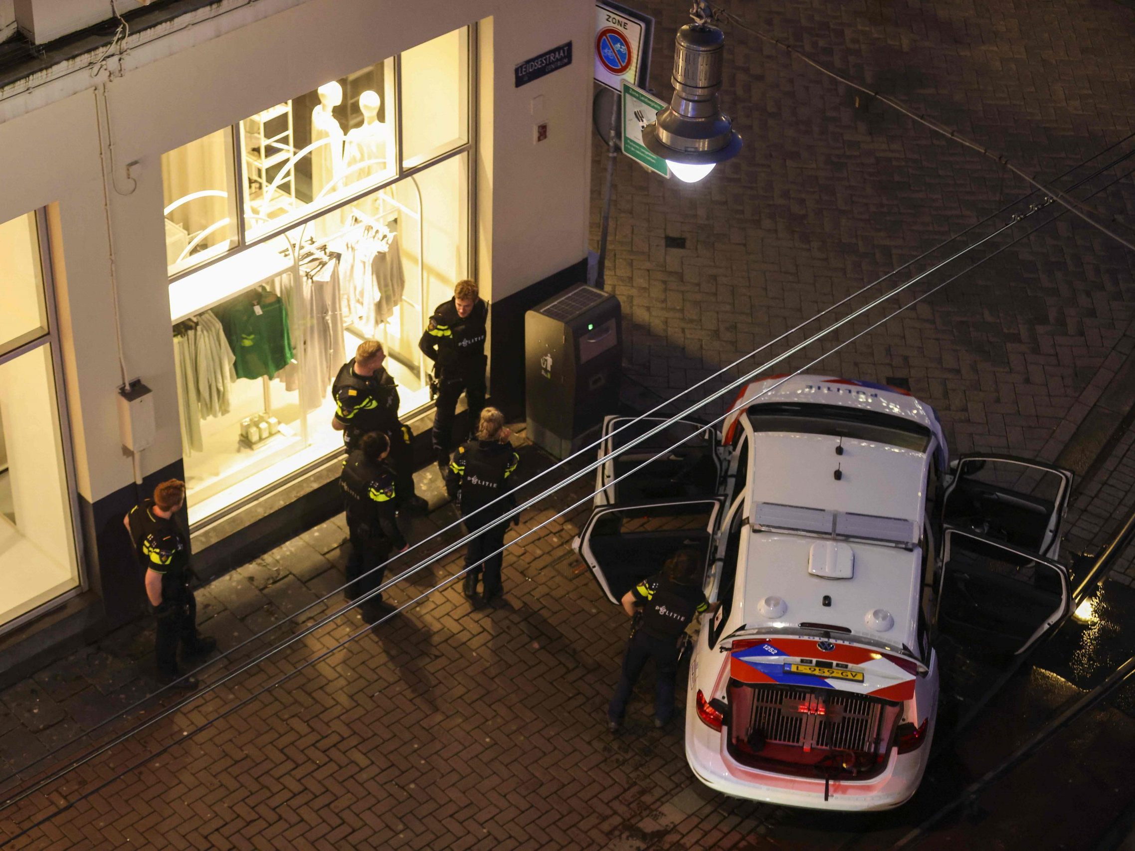 Der 32-Jährige wurde beim Verlassen eines Supermarktes in Utrecht festgenommen. Der 32-Jährige wurde beim Verlassen eines Supermarktes in Utrecht festgenommen.