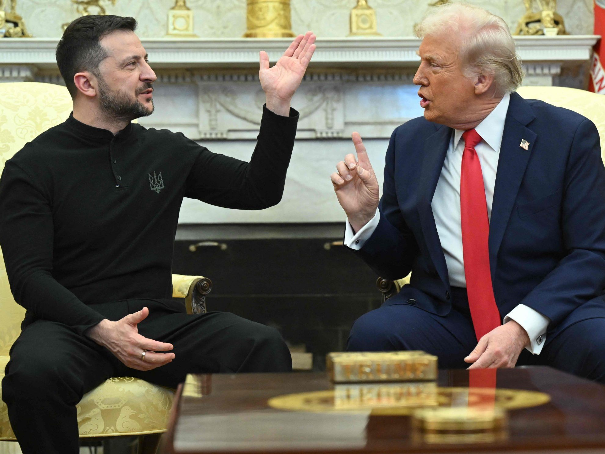 Trump und Selenskyj bei ihrem Treffen im Februar