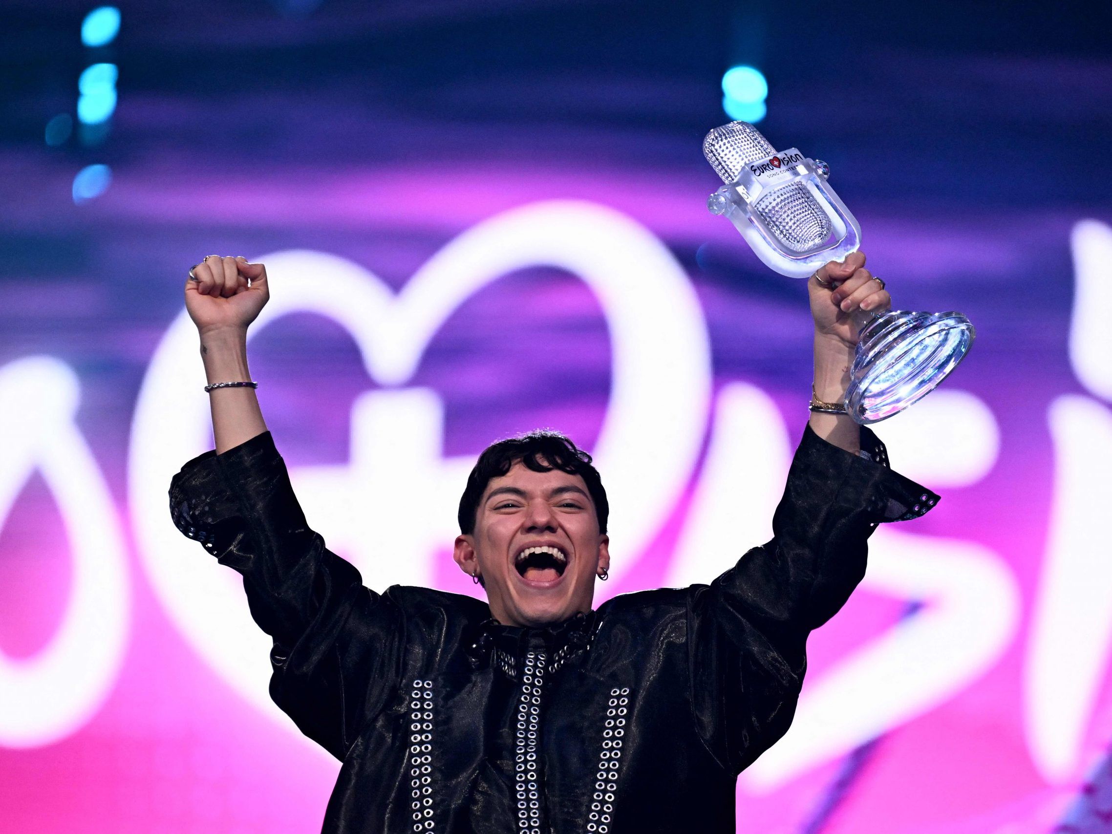 Bilder für die Ewigkeit: JJ triumphiert beim Song Contest.