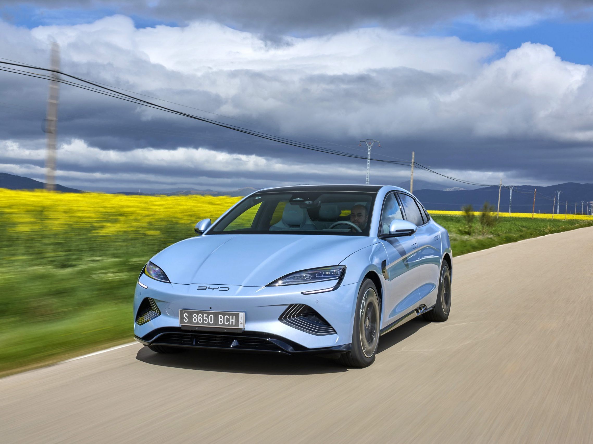 BYD auf der Überholspur: Wie Chinas E-Auto-Riese Europa erobert