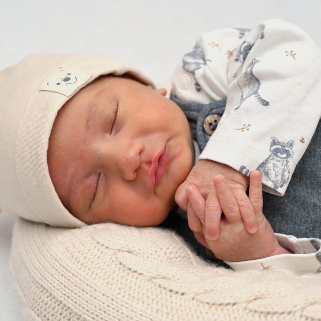 Die gesamte Redaktion von VOL.AT gratuliert herzlich zur Geburt von Eren. Wir wünschen der Familie viele unvergessliche Momente voller Liebe und Freude mit ihrem kleinen Frühlingswunder.