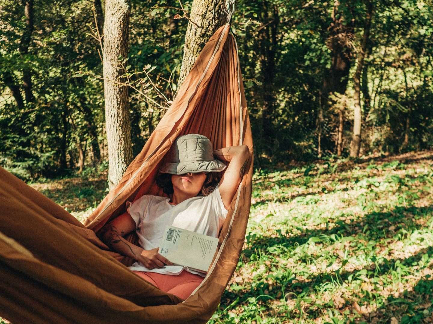 Ein kurzer Aufenthalt im Wald ist für die meisten machbar - und kann Wunder wirken. Ein kurzer Aufenthalt im Wald ist für die meisten machbar - und kann Wunder wirken.