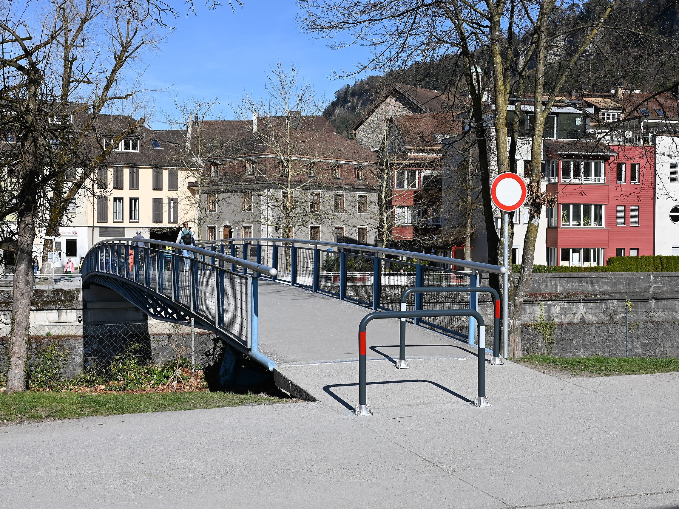 Auf dem Elisabehtsteg besteht ein generelles Fahrverbot.