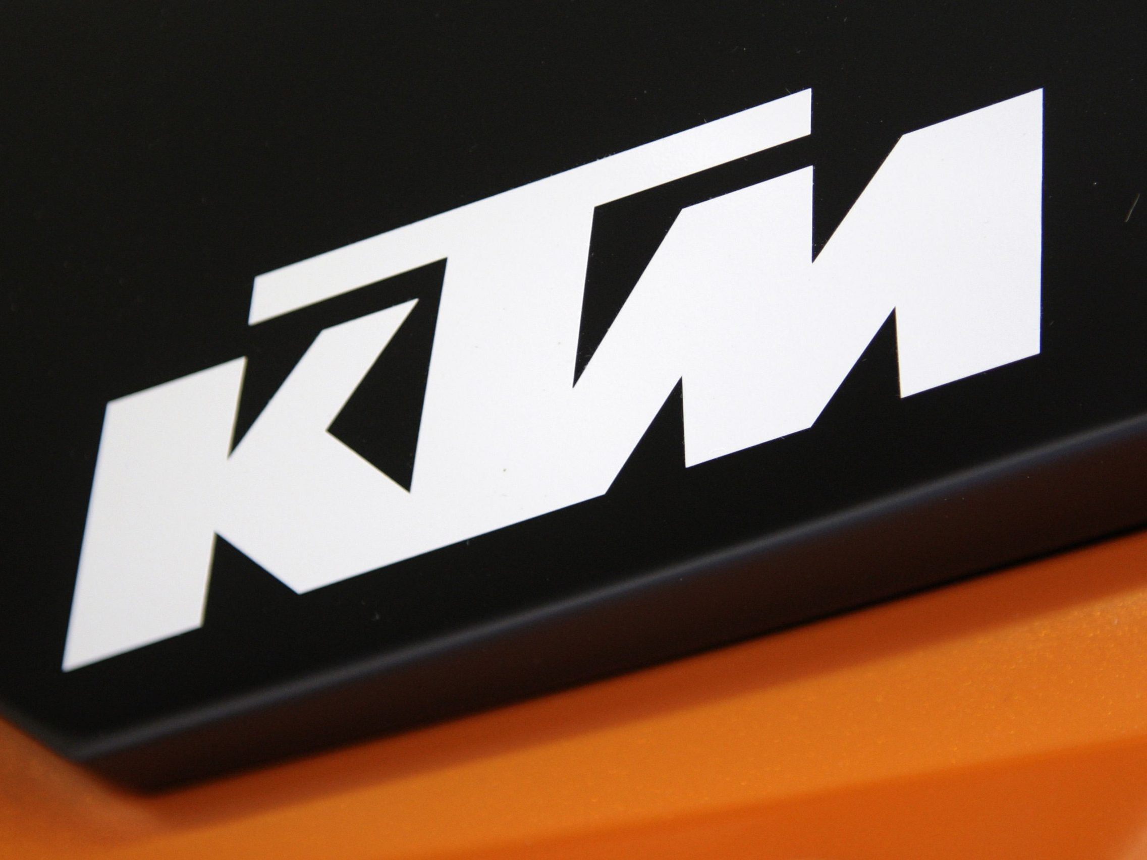 Bajaj stellt KTM erforderliche Mittel zur Verfügung.