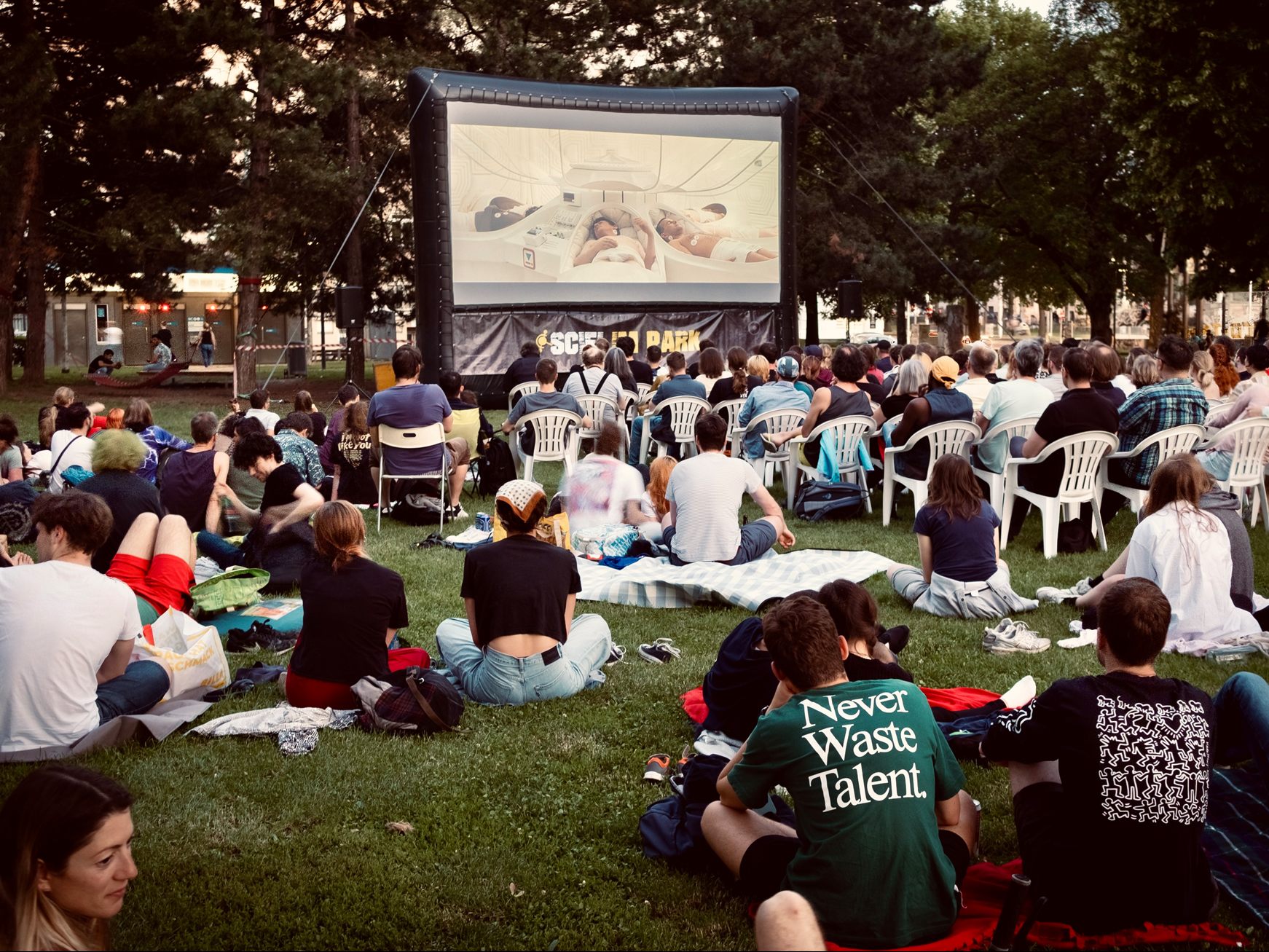 Das Programm bei Science Fiction im Park. Das Programm bei Science Fiction im Park.
