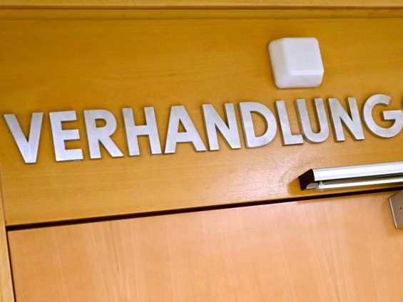 Ein mutmaßlicher Betrug bei Abschiebeflügen beschäftigte das Wiener Landesgericht. Ein mutmaßlicher Betrug bei Abschiebeflügen beschäftigte das Wiener Landesgericht.