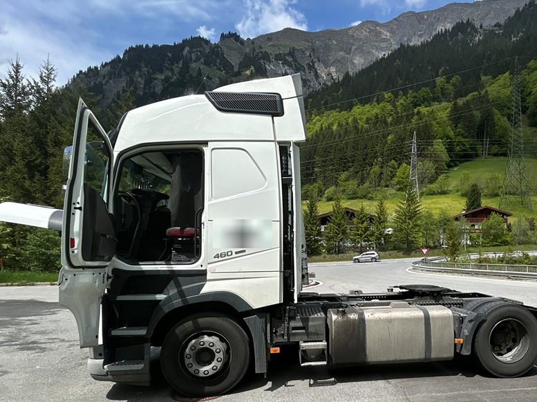 Technische Panne auf der S16 bei Langen am Arlberg. Technische Panne auf der S16 bei Langen am Arlberg.