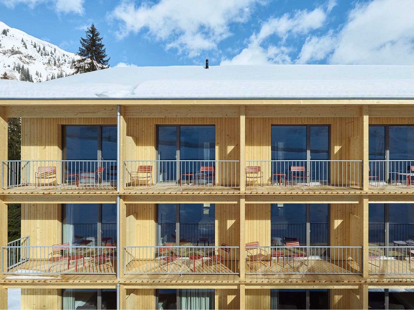 Das Teamhaus der Lech Bergbahnen AG im Ortsteil Zug.