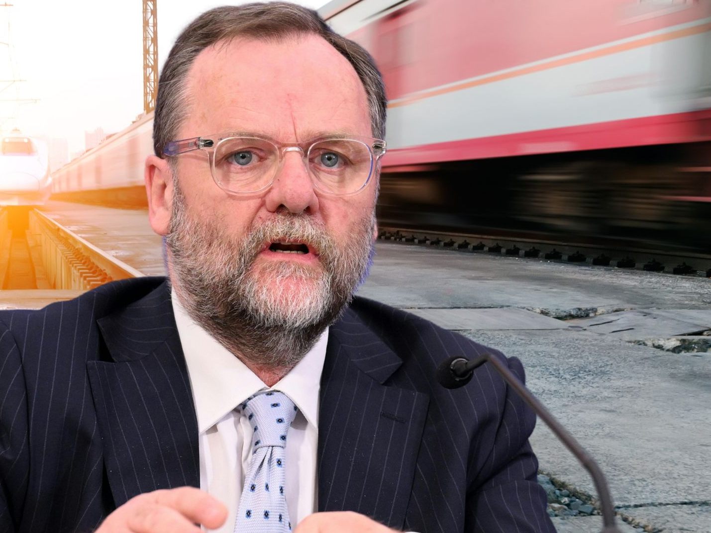 NEOS-Staatssekretär: "Absolut unpassend" - Auslöser waren Pöbeleien im Zug NEOS-Staatssekretär: "Absolut unpassend" - Auslöser waren Pöbeleien im Zug