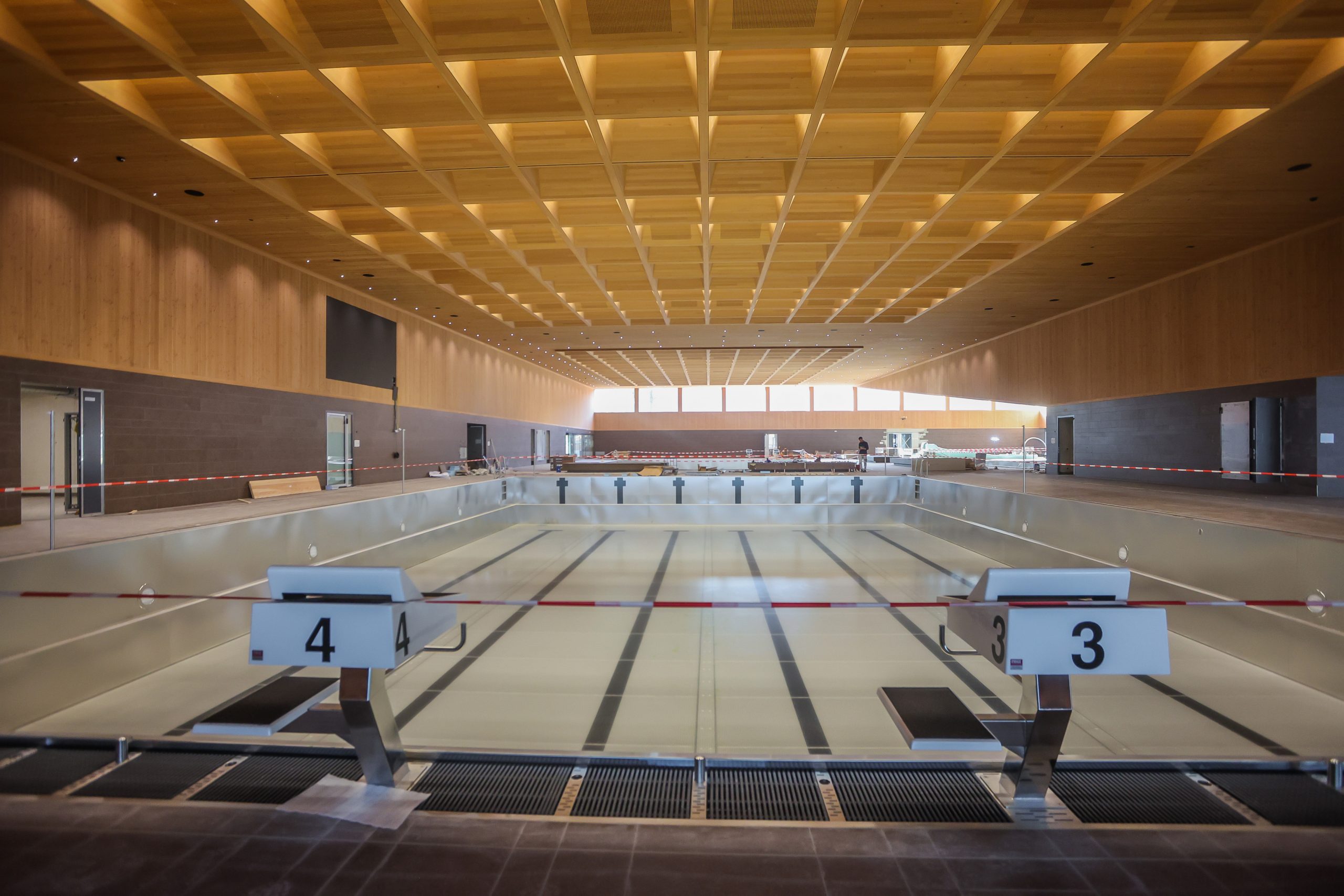 So sah die Baustelle beim Hallenbad Bregenz im Herbst noch aus. Mittlerweile wurde das Bad eröffnet. So sah die Baustelle beim Hallenbad Bregenz im Herbst noch aus. Mittlerweile wurde das Bad eröffnet.