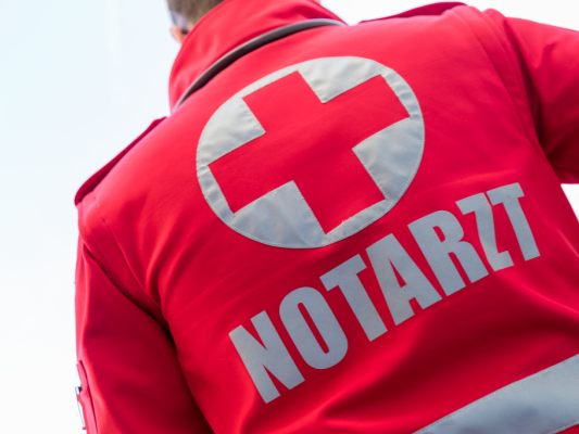 Vierjähriger in St. Pölten aus Fenster im 4. Stock gestürzt.