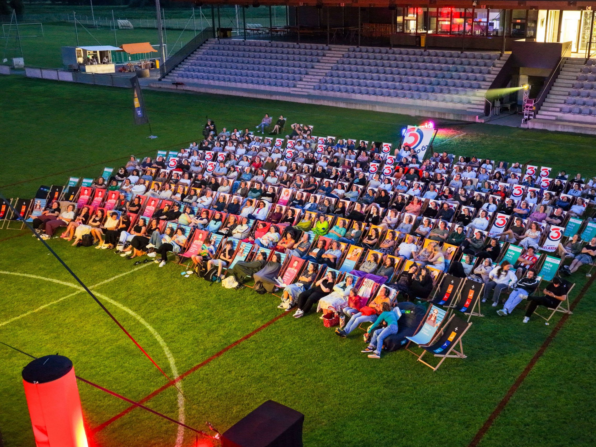 Tolle Stimmung im Bruno-Pezzey-Stadion Tolle Stimmung im Bruno-Pezzey-Stadion