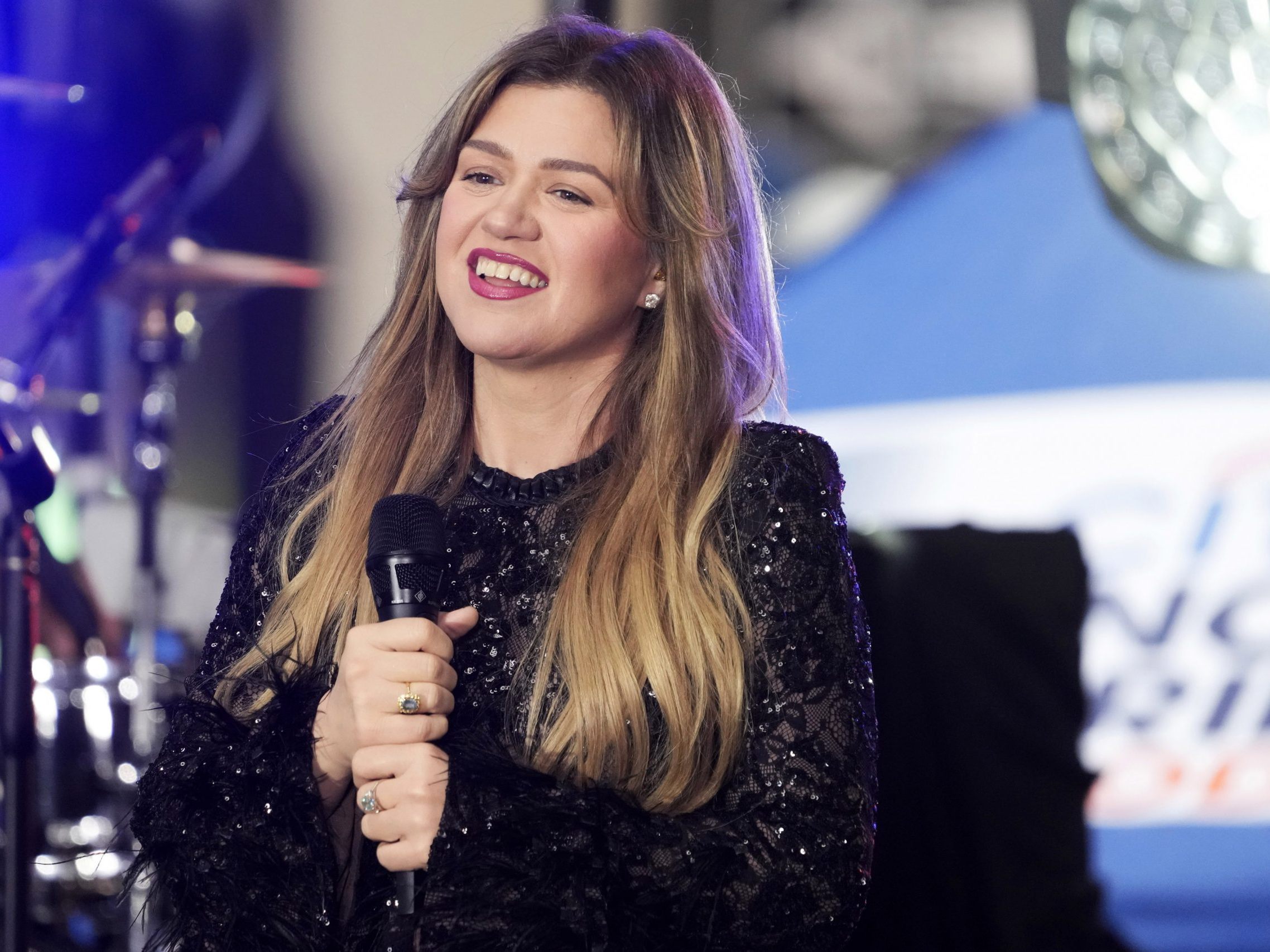 Kelly Clarkson schrieb 'Underneath the Tree' im Sushi-Wartezimmer. Kelly Clarkson schrieb 'Underneath the Tree' im Sushi-Wartezimmer.