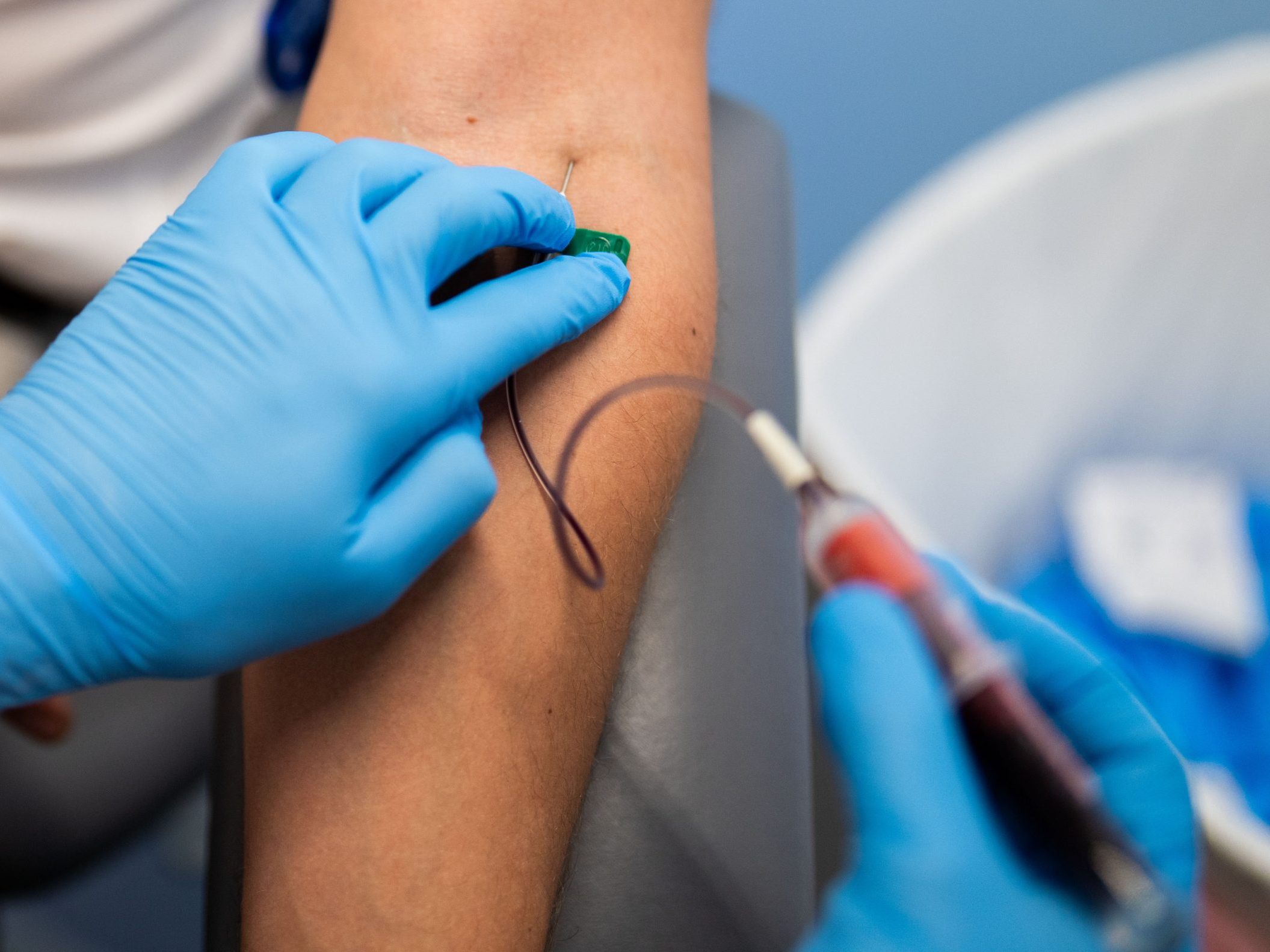 Blutprobe wurde an 26 Labore verschickt.