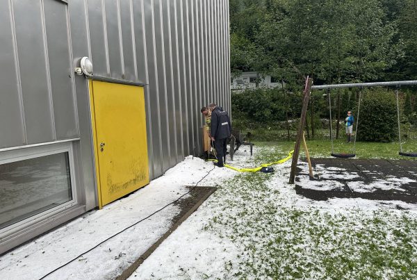 ABD0009_20250627 – KITZBHEL – STERREICH: ++ HANDOUT ++ ZU APA0402 VOM 26.6.2025 – Ein schweres Unwetter sorgte am Donnerstag, 26. Juni 2025, im Stadtgebiet von Kitzbhel fr zahlreiche Einstze der Feuerwehr. – FOTO: APA/STADTFEUERWEHR KITZBHEL – ++ WIR WEISEN AUSDRCKLICH DARAUF HIN, DASS EINE VERWENDUNG DES BILDES AUS MEDIEN- UND/ODER URHEBERRECHTLICHEN GRNDEN AUSSCHLIESSLICH IM ZUSAMMENHANG […]