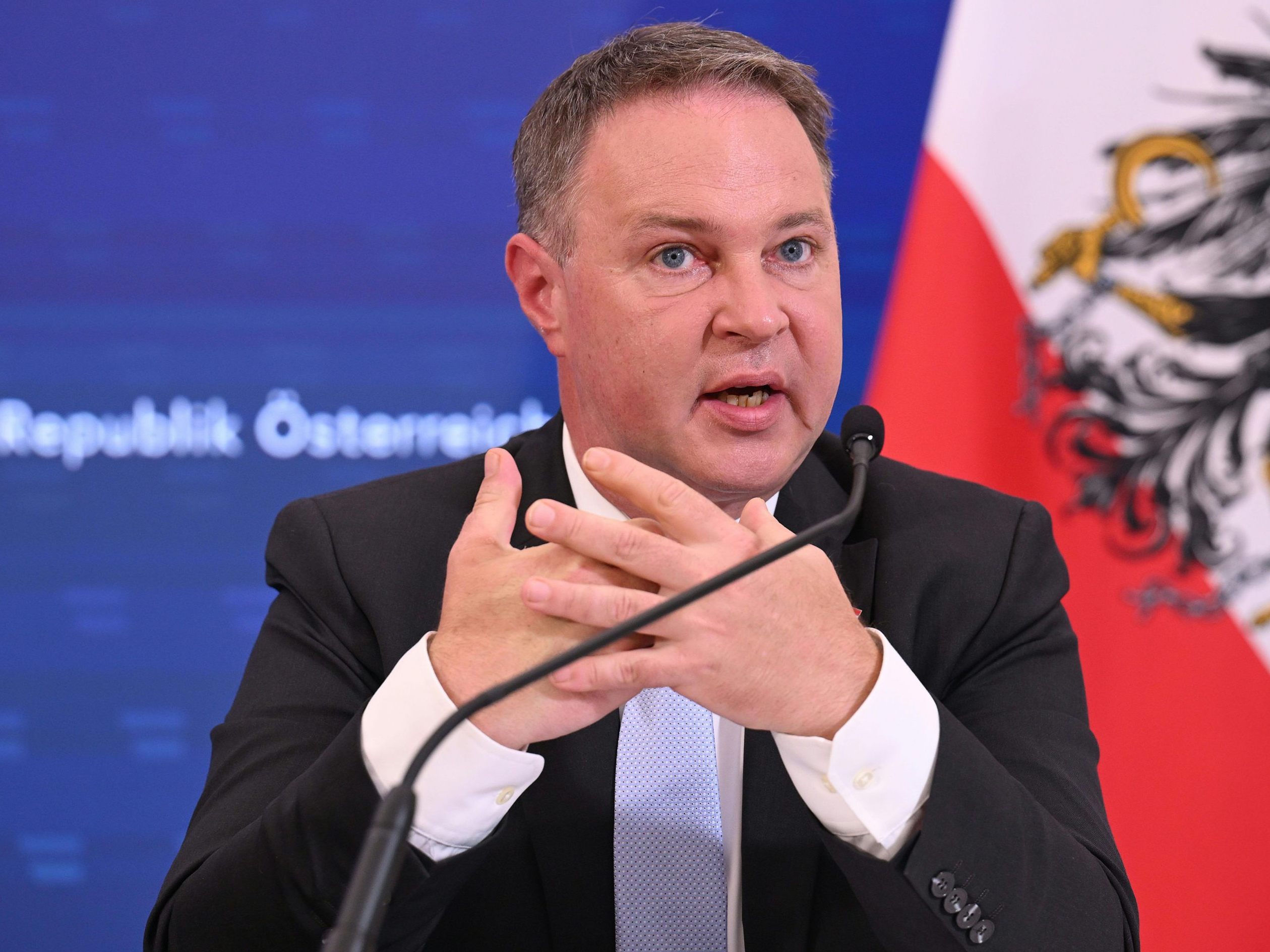 Andreas Babler will eine EU-Lösung für eine Social-Media-Altersgrenze.