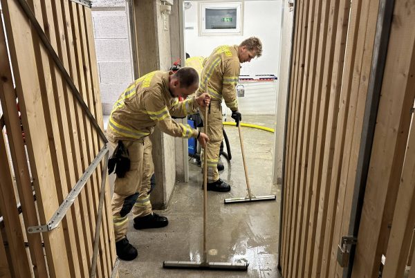 ABD0012_20250627 – KITZBHEL – STERREICH: ++ HANDOUT ++ ZU APA0402 VOM 26.6.2025 – Ein schweres Unwetter sorgte am Donnerstag, 26. Juni 2025, im Stadtgebiet von Kitzbhel fr zahlreiche Einstze der Feuerwehr. – FOTO: APA/STADTFEUERWEHR KITZBHEL – ++ WIR WEISEN AUSDRCKLICH DARAUF HIN, DASS EINE VERWENDUNG DES BILDES AUS MEDIEN- UND/ODER URHEBERRECHTLICHEN GRNDEN AUSSCHLIESSLICH IM ZUSAMMENHANG […]