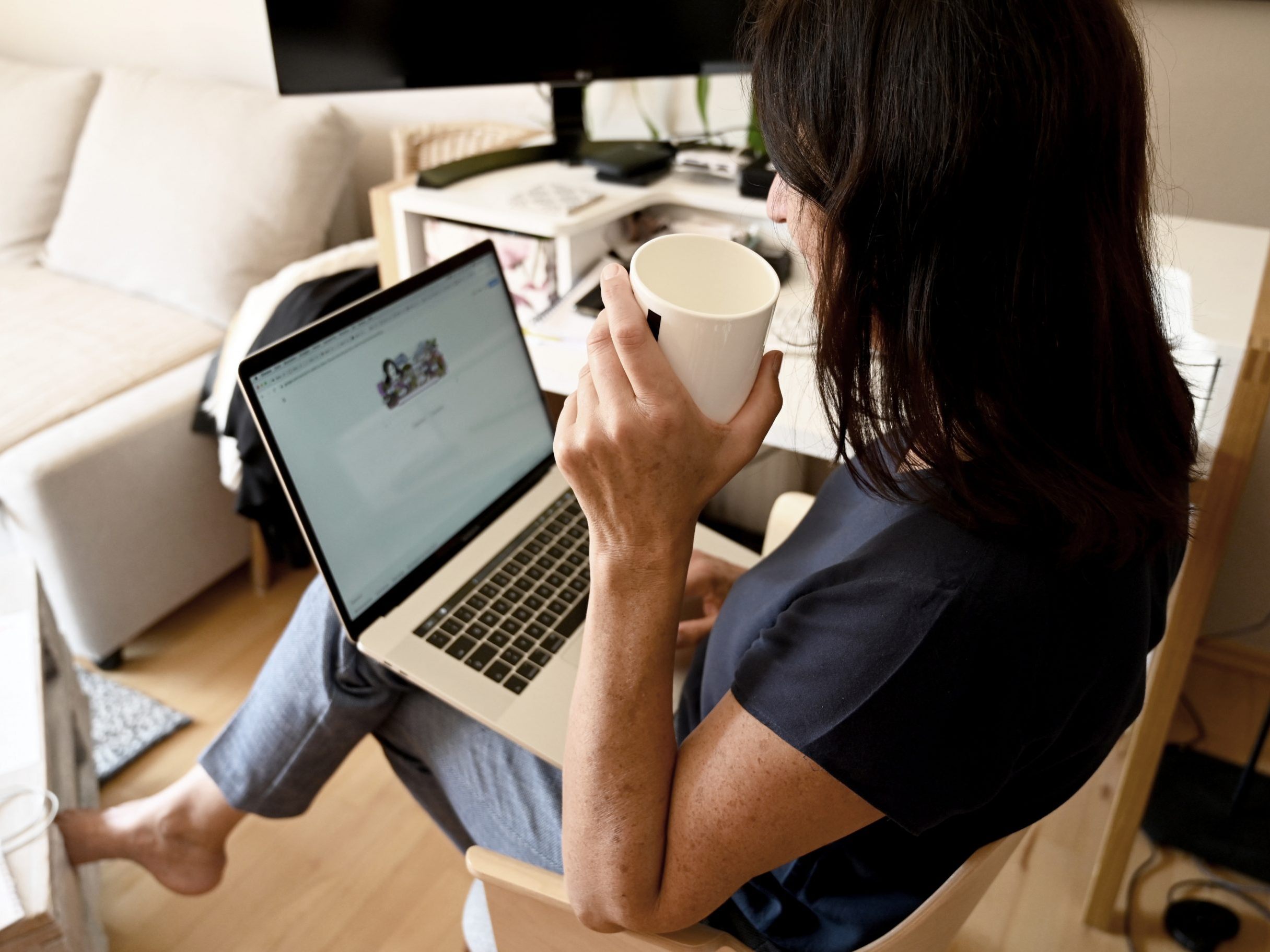 Homeoffice steigert Wohlbefinden und Produktivität Homeoffice steigert Wohlbefinden und Produktivität