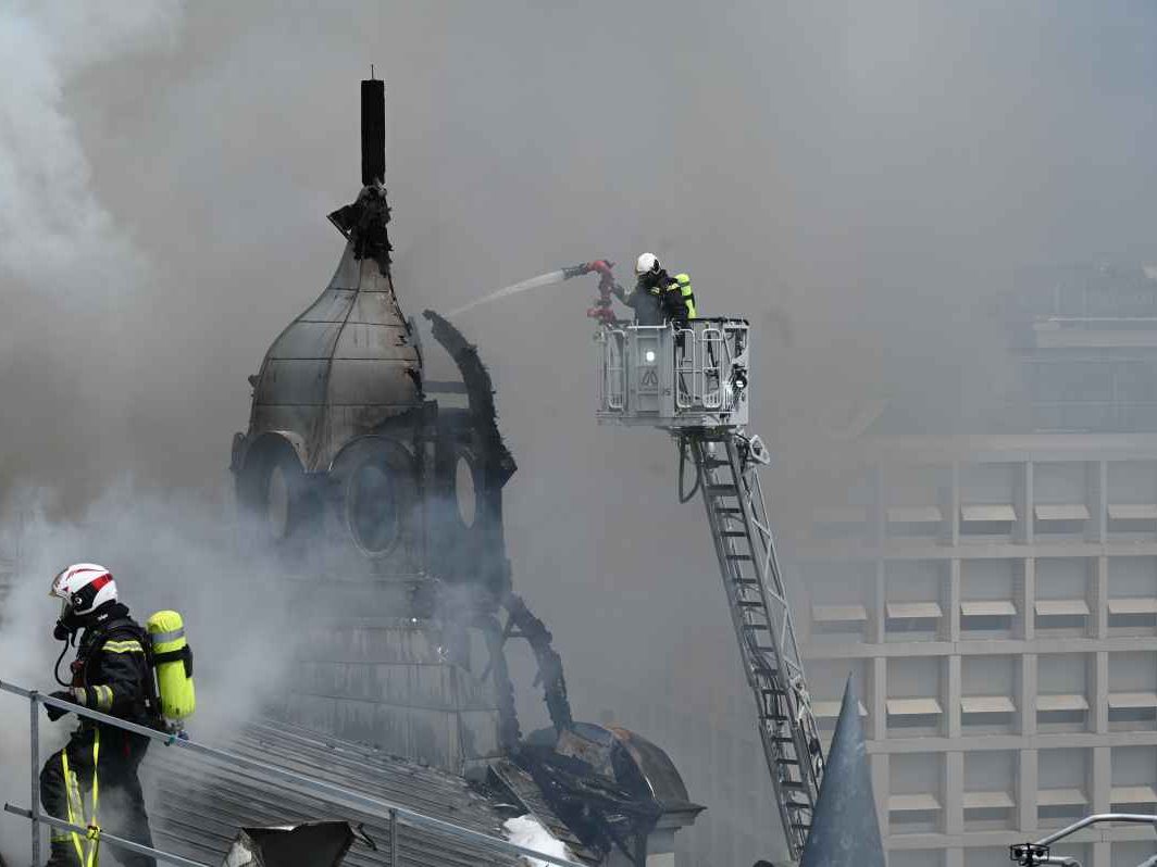 Die Einsatzkräfte gingen gegen den Brand in Wien-Landstraße vor. Die Einsatzkräfte gingen gegen den Brand in Wien-Landstraße vor.