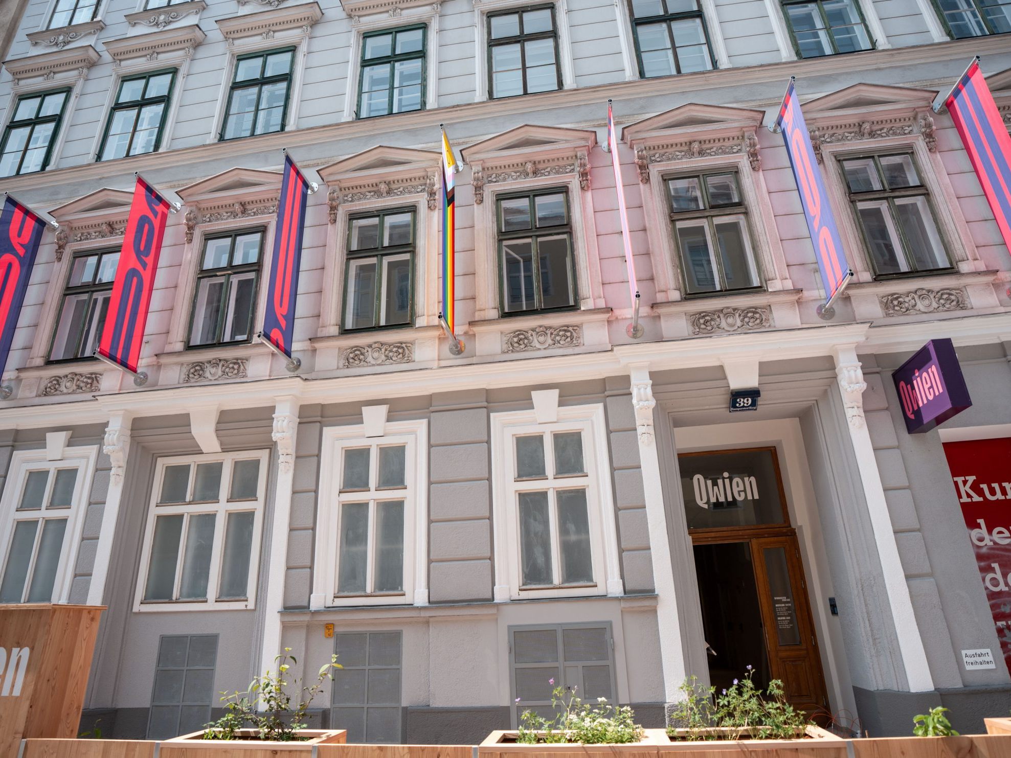Neuer Standort von Qwien in Wien-Margareten steuert auf Eröffnung zu. Neuer Standort von Qwien in Wien-Margareten steuert auf Eröffnung zu.
