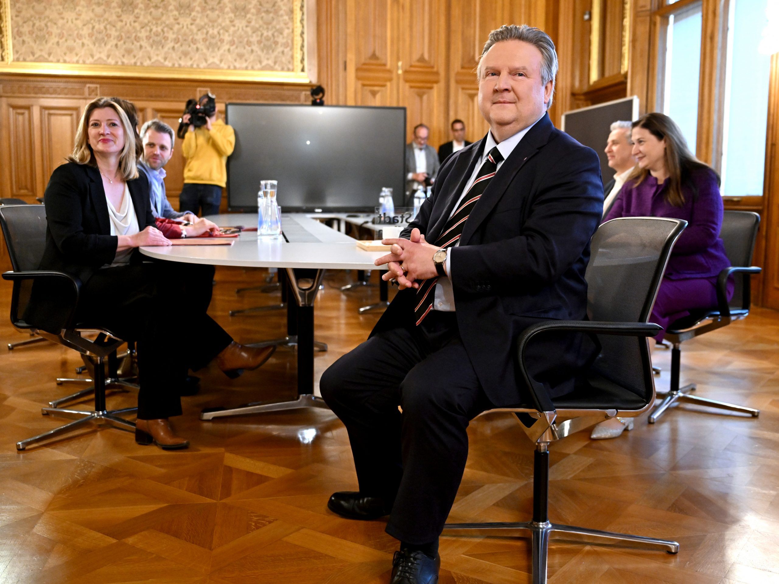 Ludwig und Emmerling stellen heute die Inhalte des Wiener Koalitionspakts vor. Ludwig und Emmerling stellen heute die Inhalte des Wiener Koalitionspakts vor.