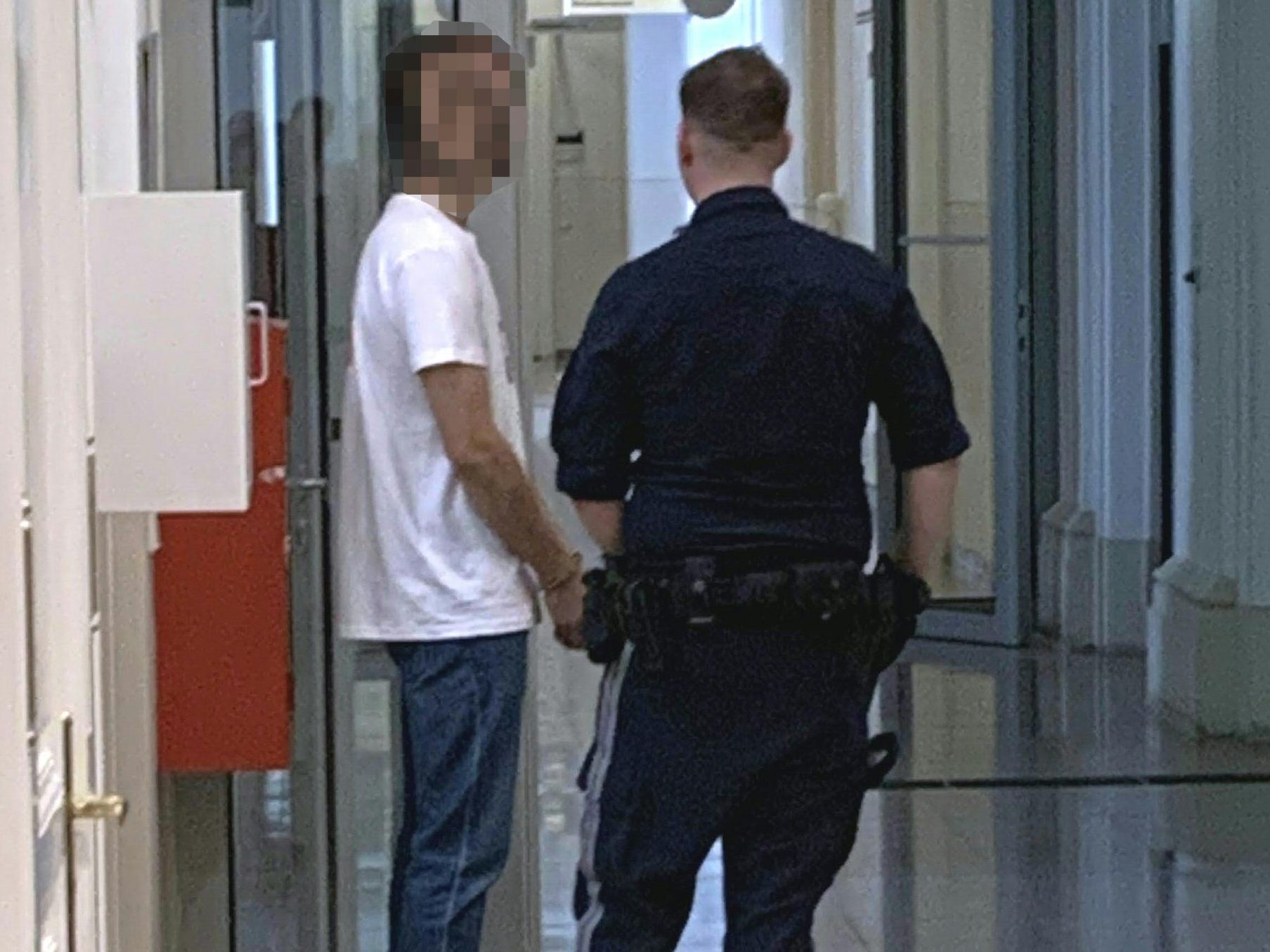 Einer der beiden Väter. Einer der beiden Väter.