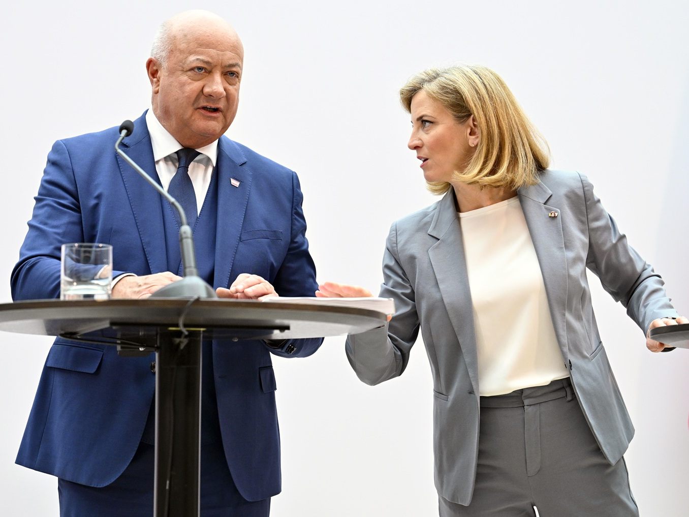 Stocker will von Iran und Israel Zurückhaltung sehen.