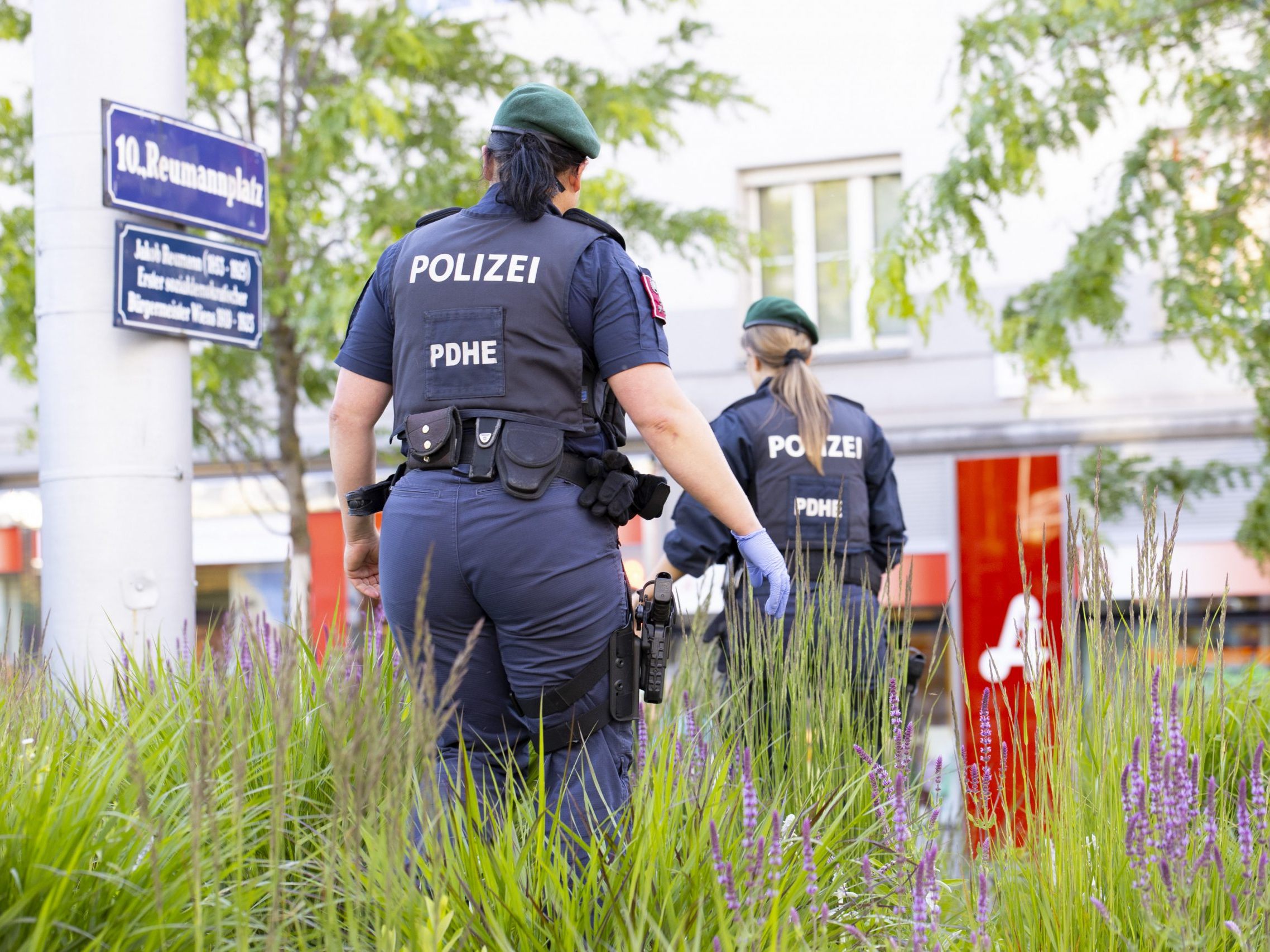 Waffenverbotszone in Wien-Favoriten könnte vorerst weiter bestehen bleiben.